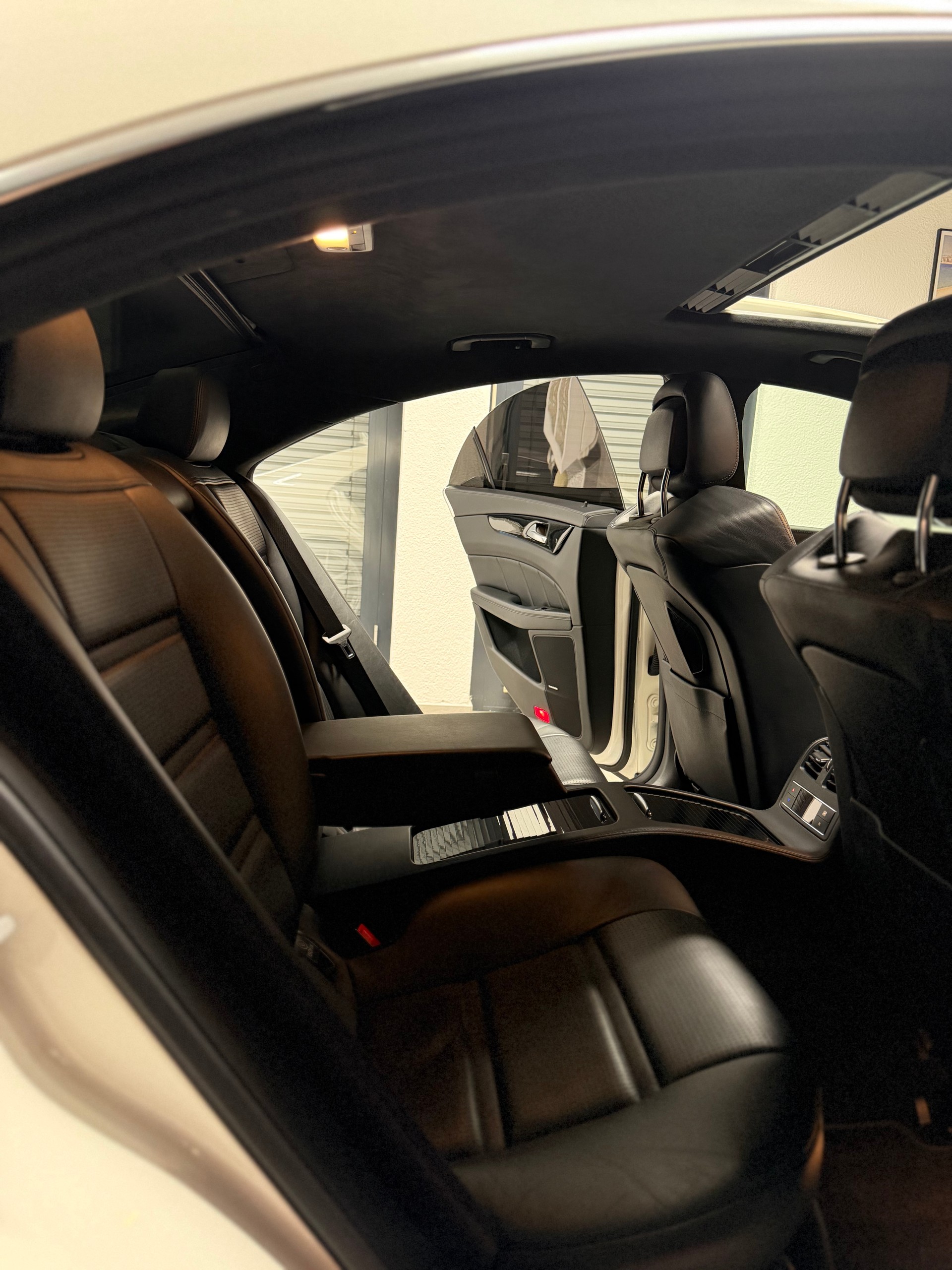 MERCEDES-BENZ CLS 63 AMG Speedshift MCT-image-12