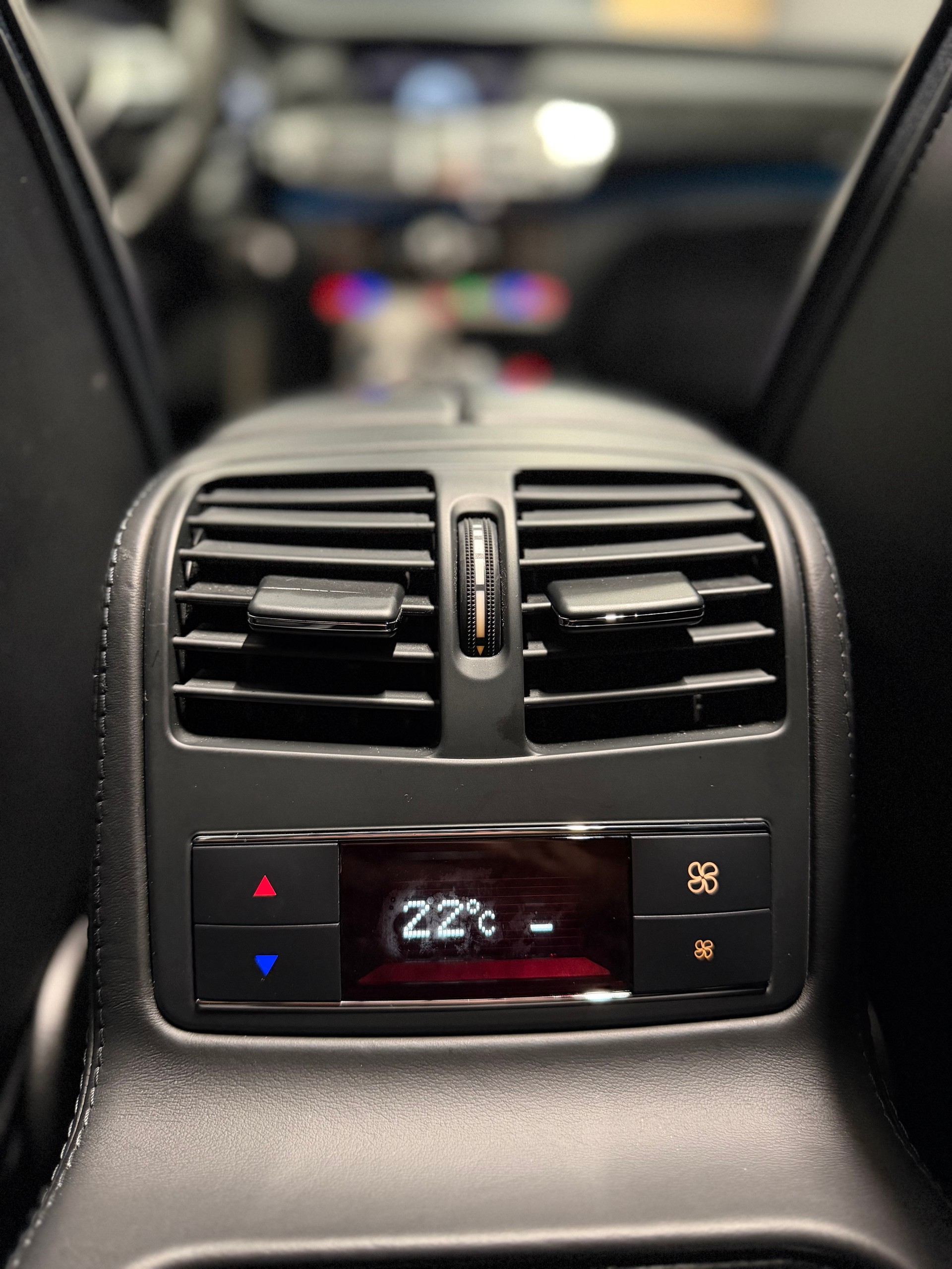 MERCEDES-BENZ CLS 63 AMG Speedshift MCT-image-14