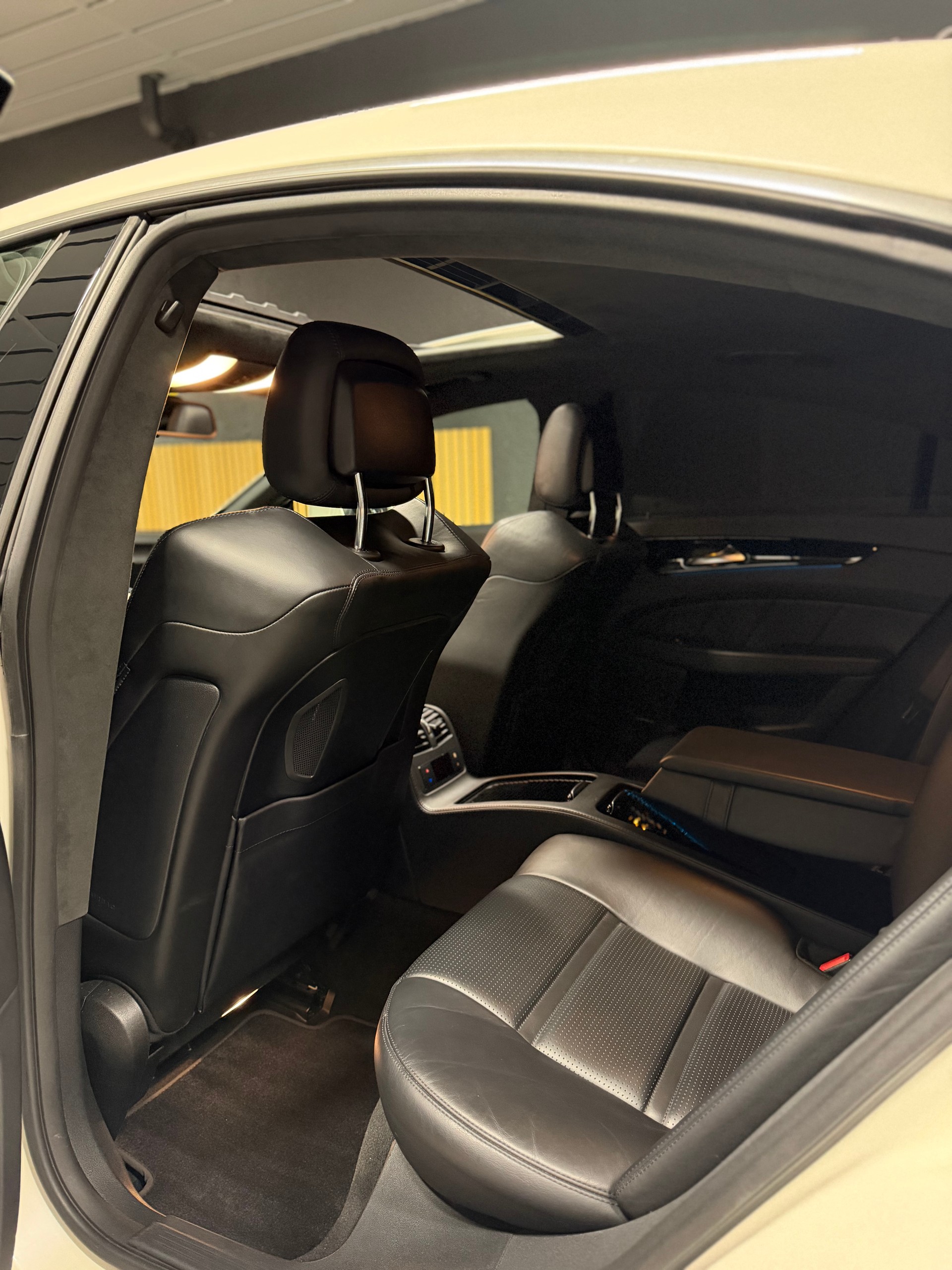 MERCEDES-BENZ CLS 63 AMG Speedshift MCT-image-11