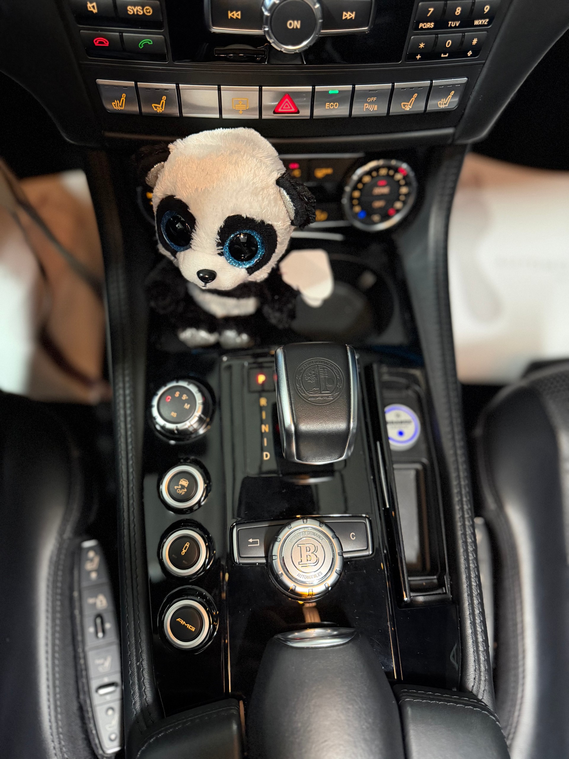 MERCEDES-BENZ CLS 63 AMG Speedshift MCT-image-15