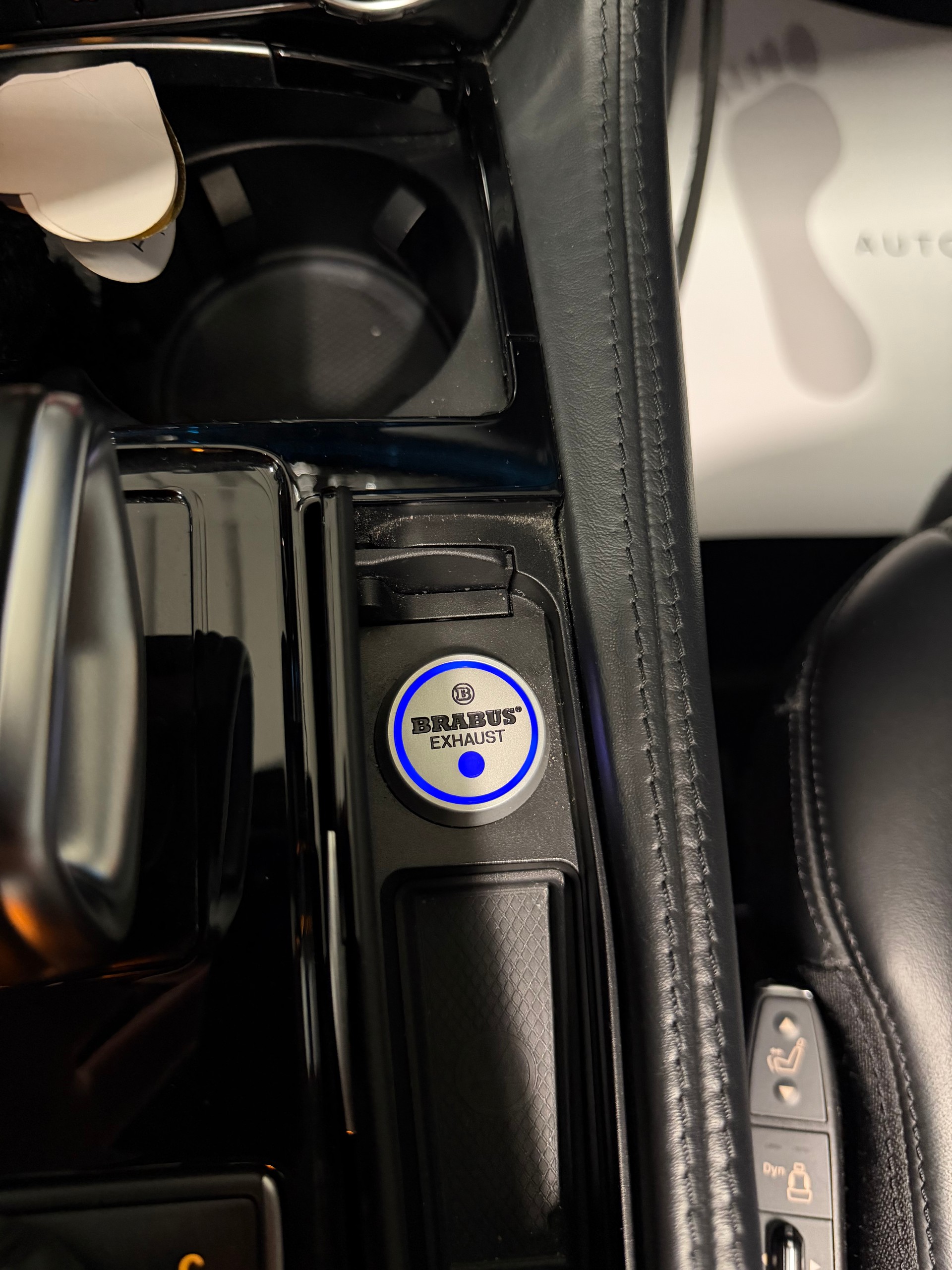 MERCEDES-BENZ CLS 63 AMG Speedshift MCT-image-19