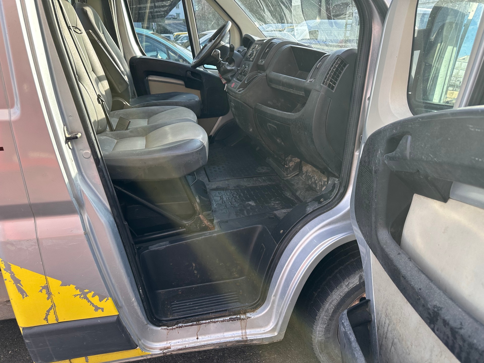 PEUGEOT Boxer 3.0 HDI 335 L2-image-9