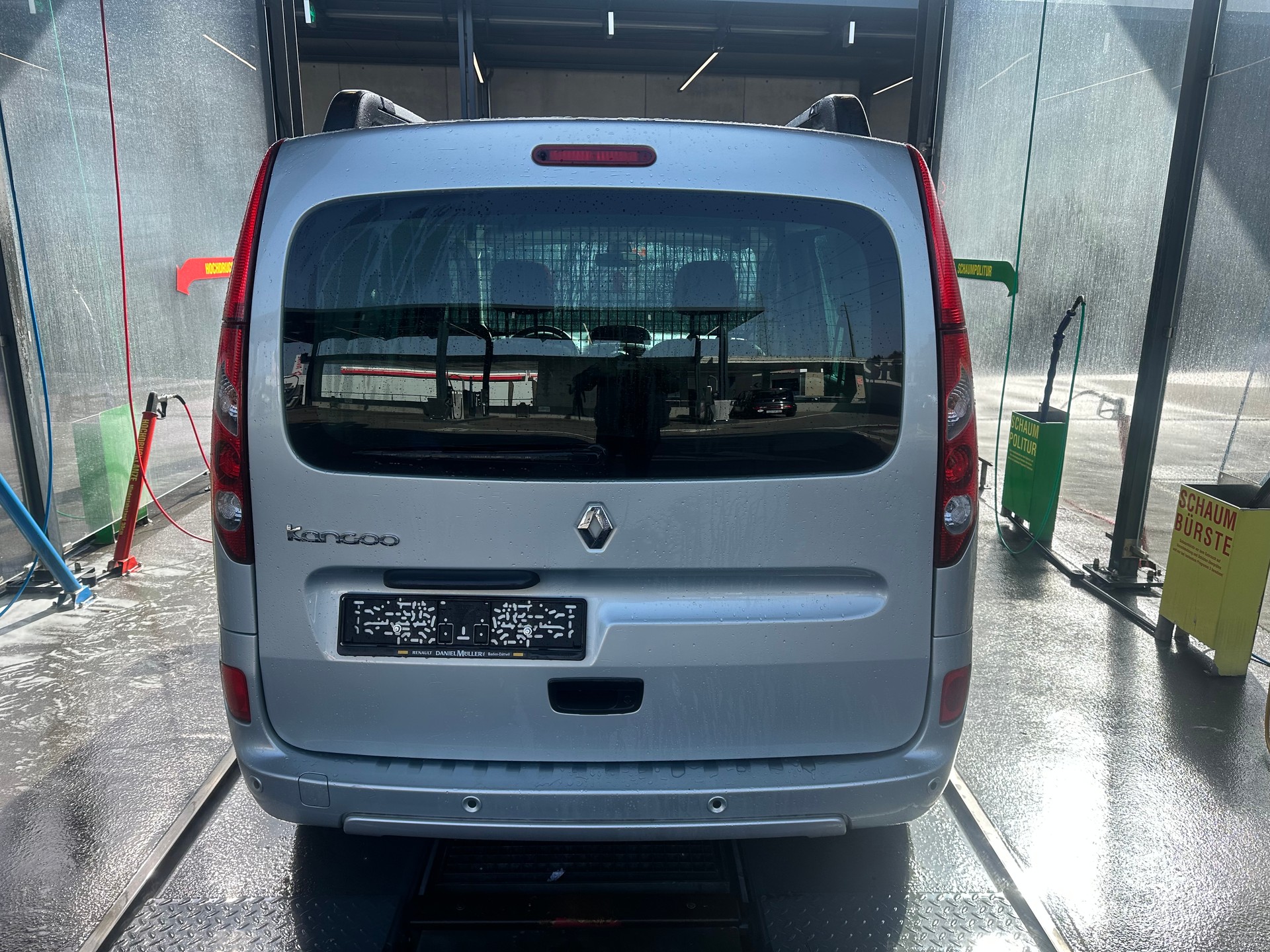RENAULT Kangoo 1.5 dCi Happy Family-image-3