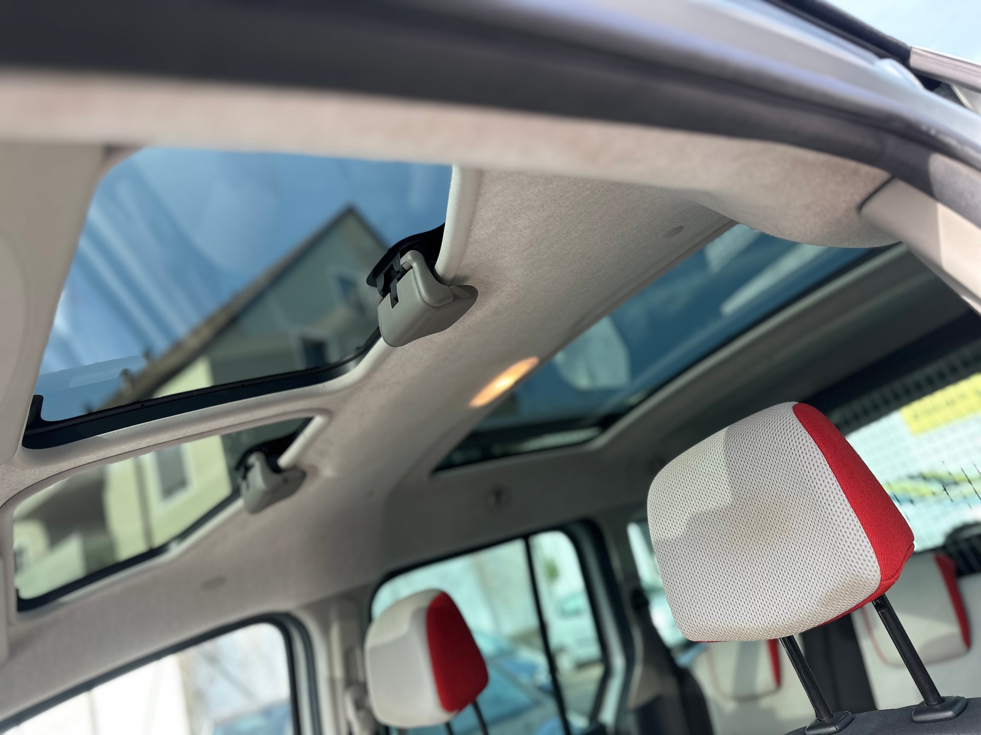 RENAULT Kangoo 1.5 dCi Happy Family-image-15