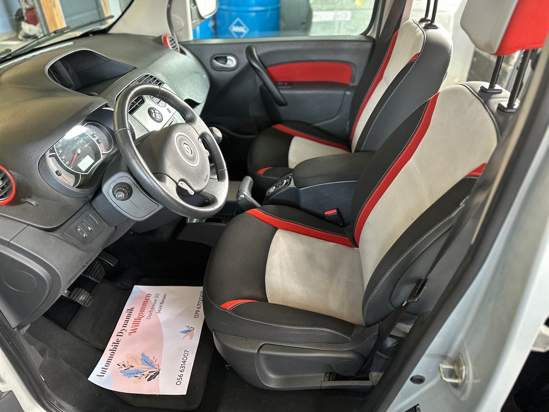 RENAULT Kangoo 1.5 dCi Happy Family-image-8