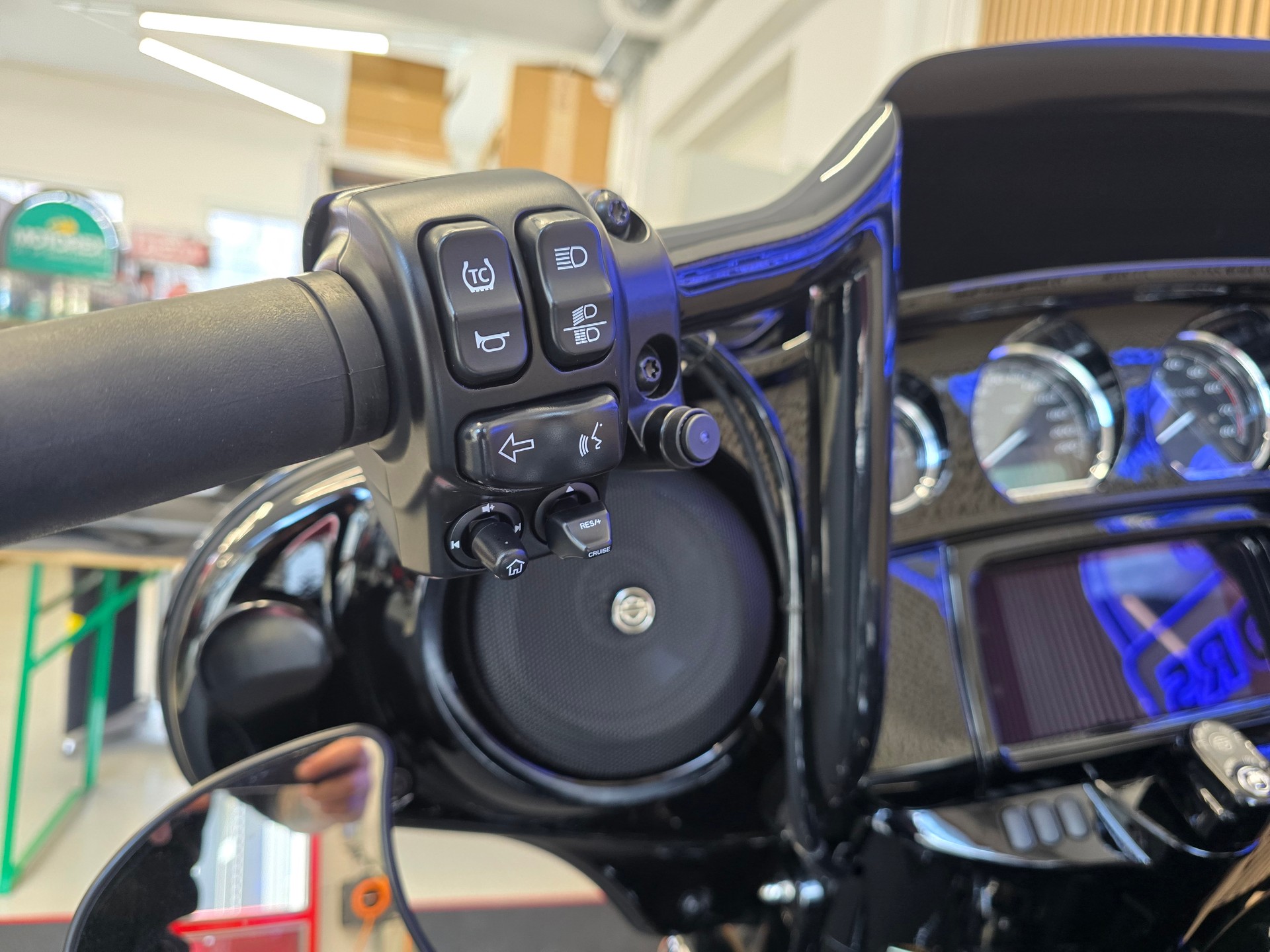 HARLEY-DAVIDSON Street Glide ST-image-7
