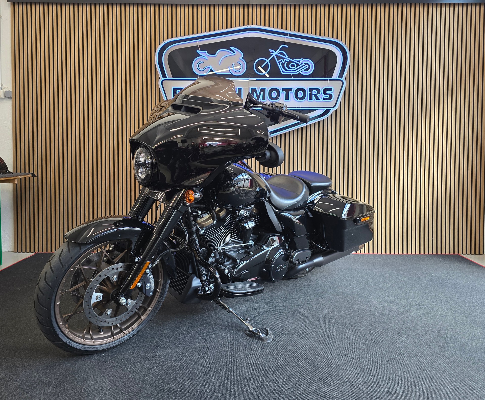 HARLEY-DAVIDSON Street Glide ST-image-3