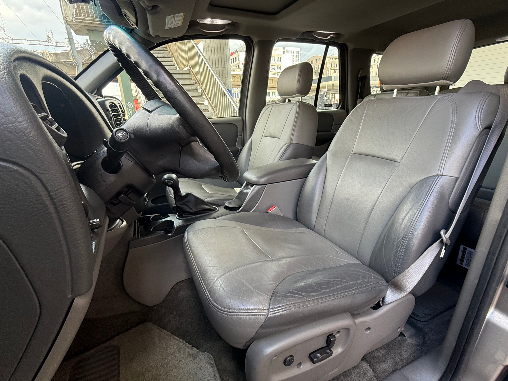 CHEVROLET TrailBlazer 4.2 LTZ-image-11
