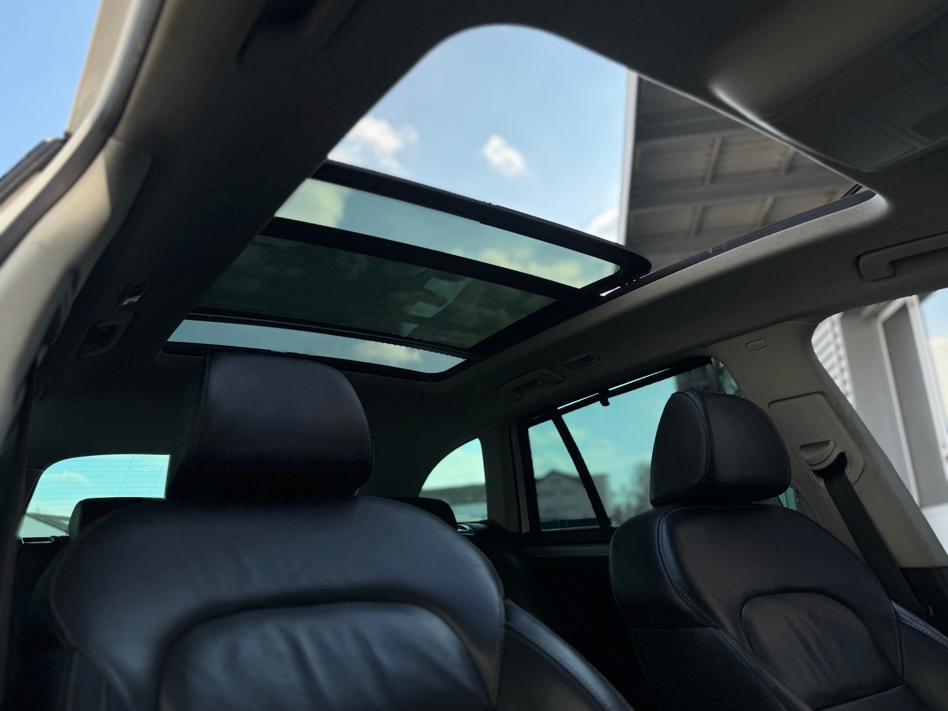 SKODA Superb Combi 2.0 TSI Ambition DSG-image-15