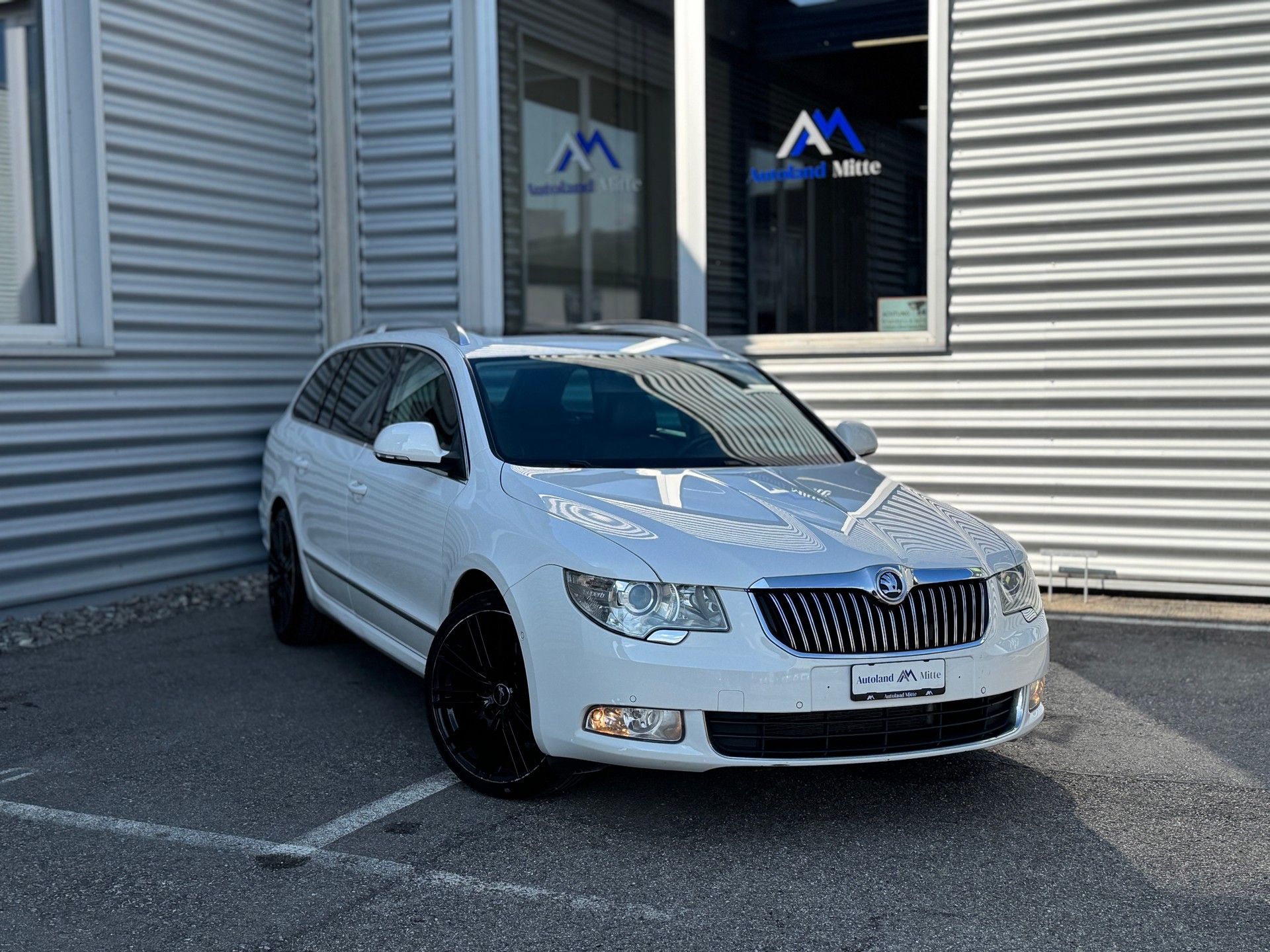 SKODA Superb Combi 2.0 TSI Ambition DSG