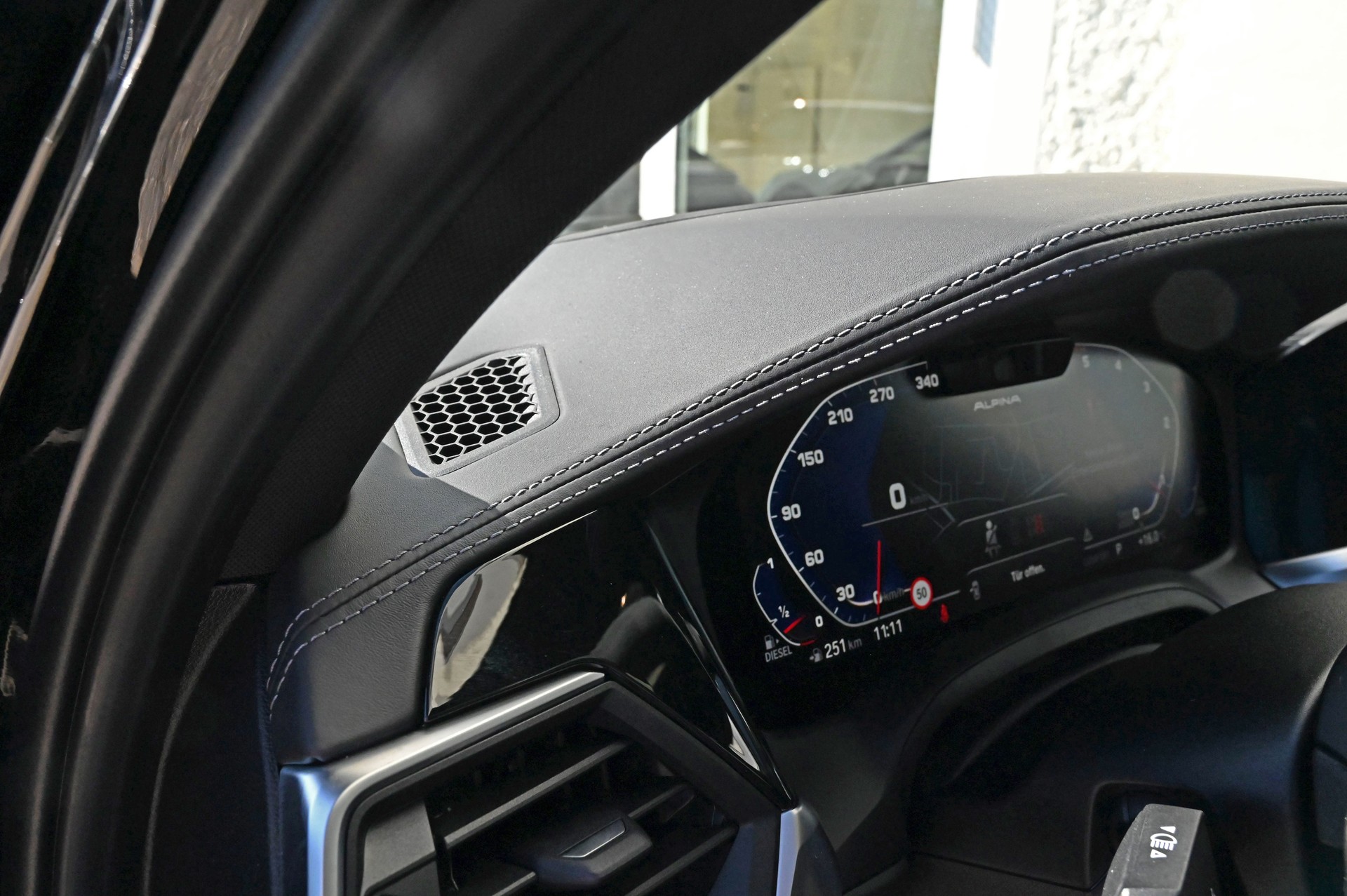 BMW-ALPINA D3 S BiTurbo Touring 3.0d xDrive Switch-Tronic-image-13
