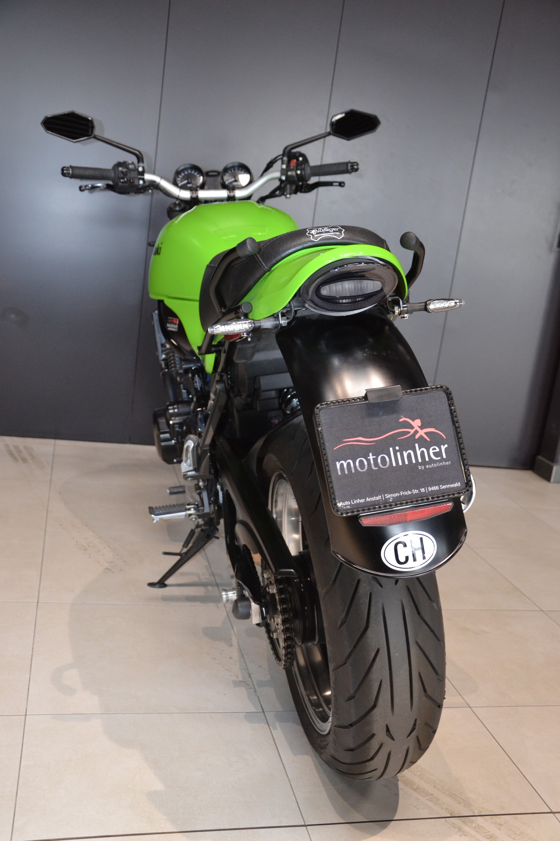 KAWASAKI Z 900 RS-image-14