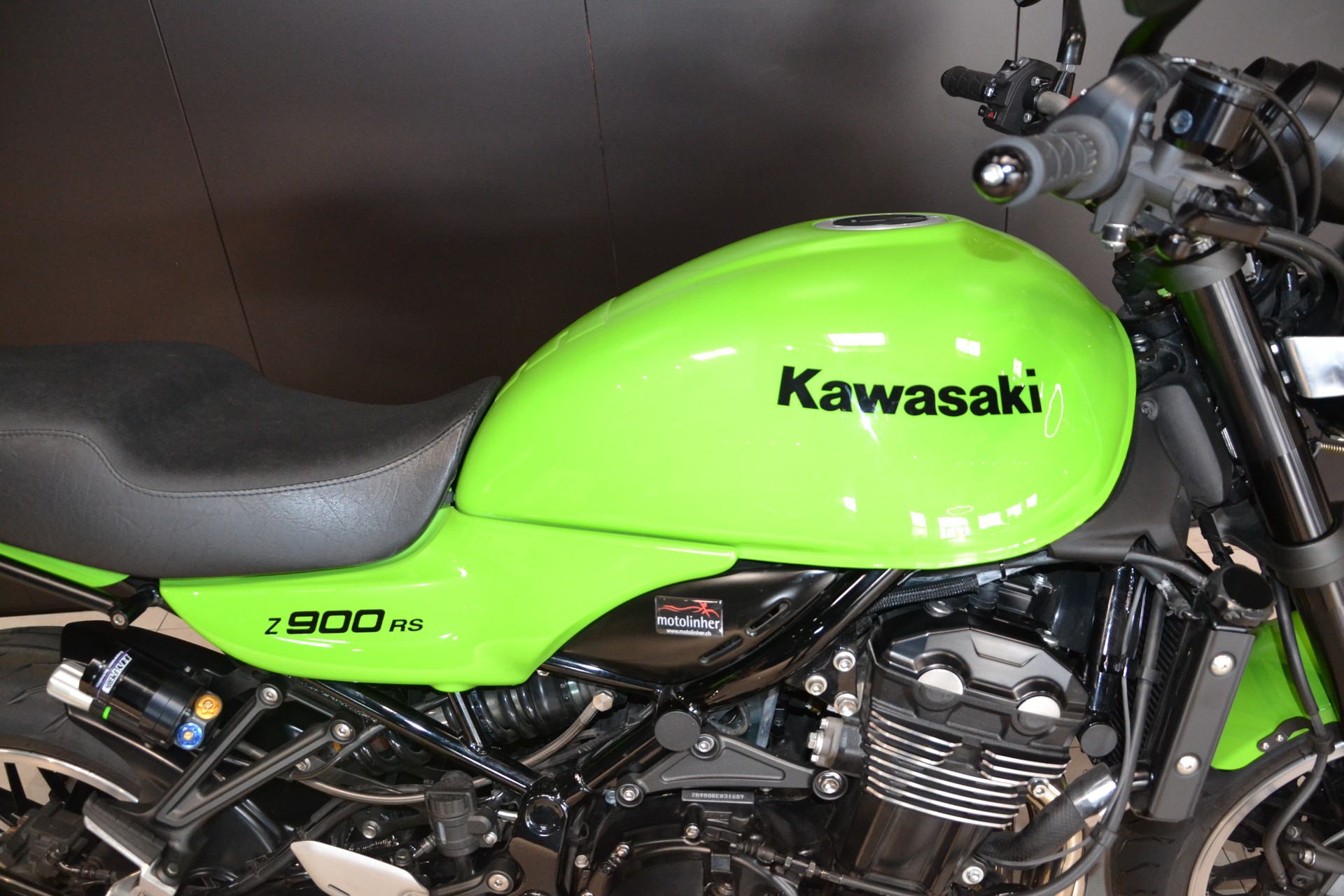 KAWASAKI Z 900 RS-image-10