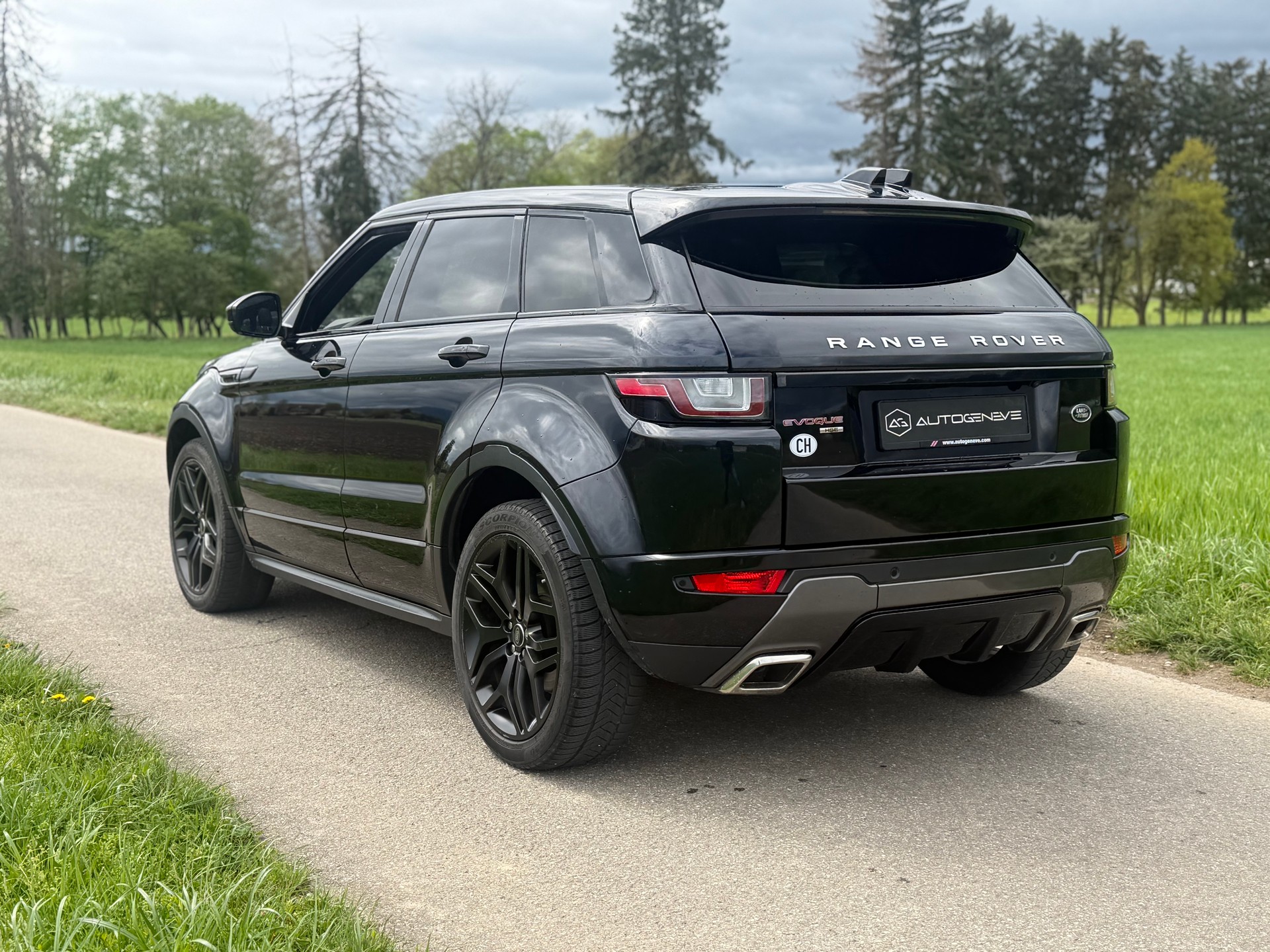 LAND ROVER Range Rover Evoque 2.0 TD4 HSE Dynamic AT9-image-8