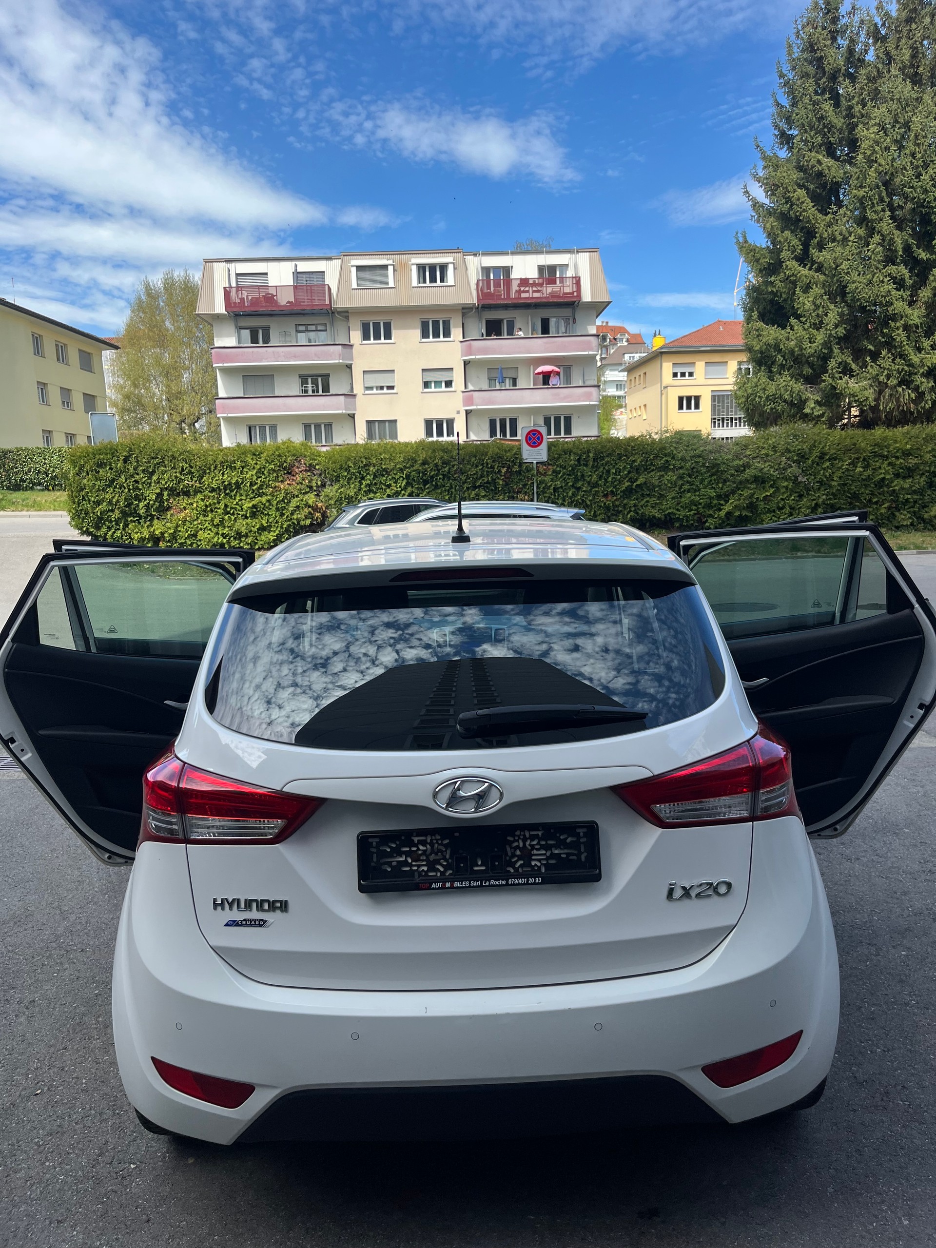 HYUNDAI iX20 1.6 Premium Automatic-image-6
