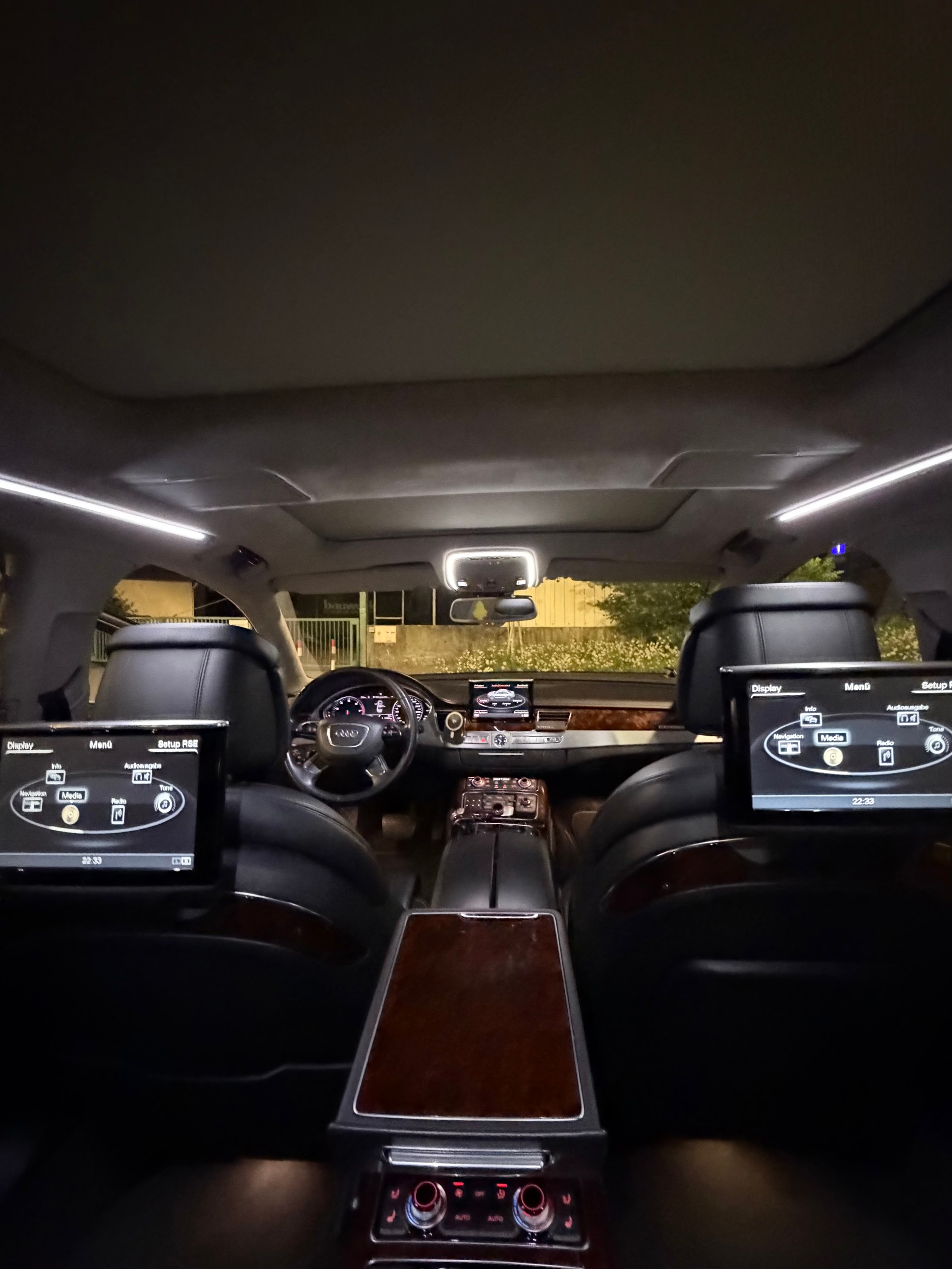 AUDI A8 L 6.3 FSI W12 quattro tiptronic-image-9