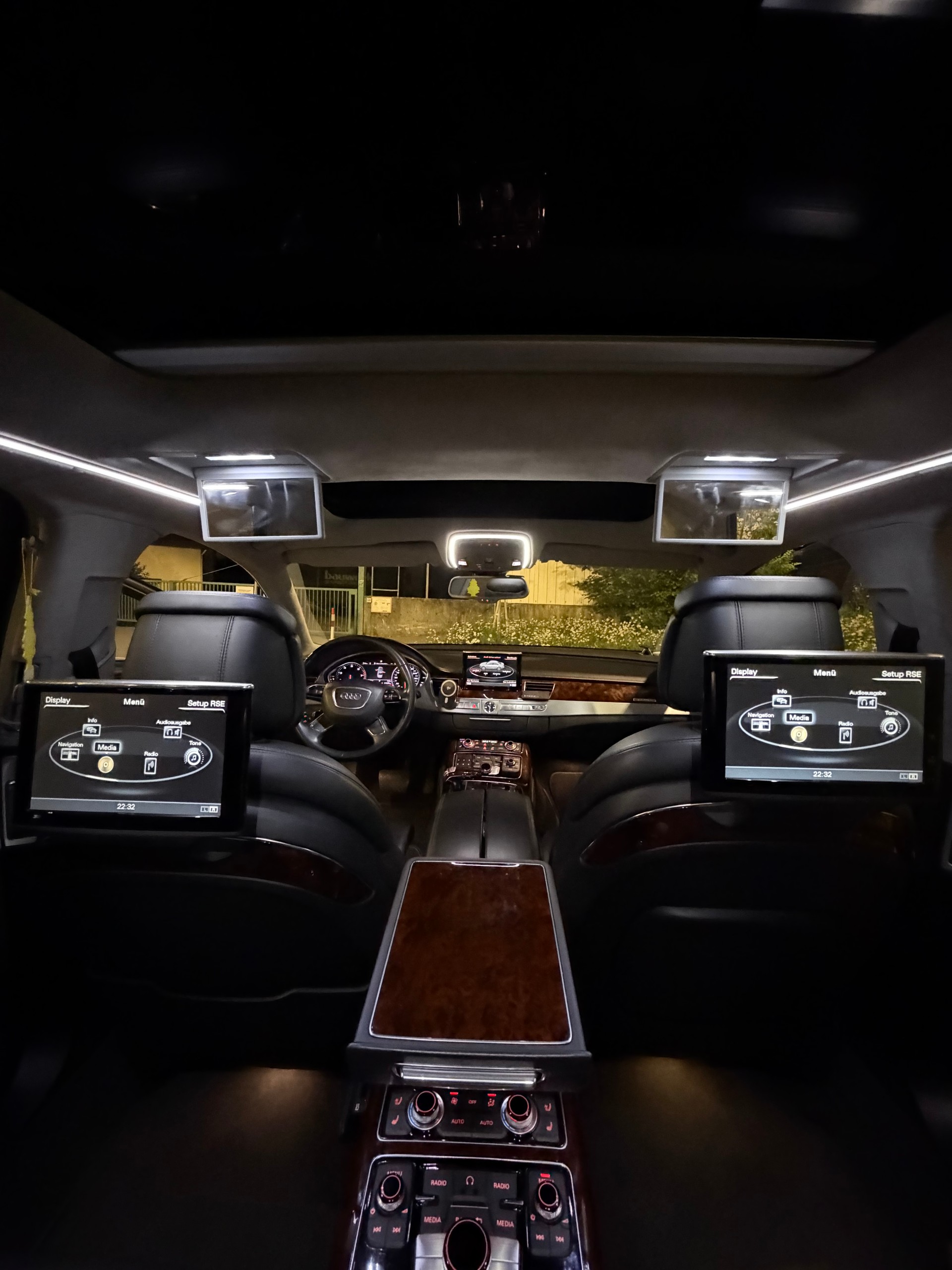 AUDI A8 L 6.3 FSI W12 quattro tiptronic-image-8