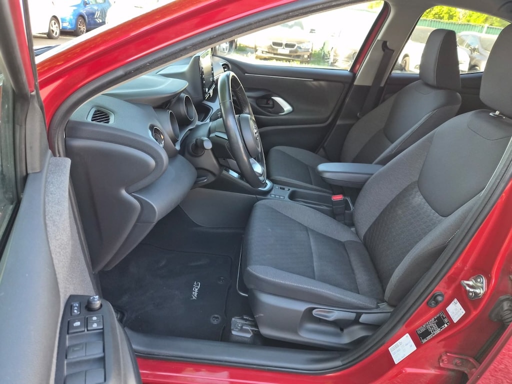 TOYOTA Yaris 1.5 Trend e-CVT-image-7