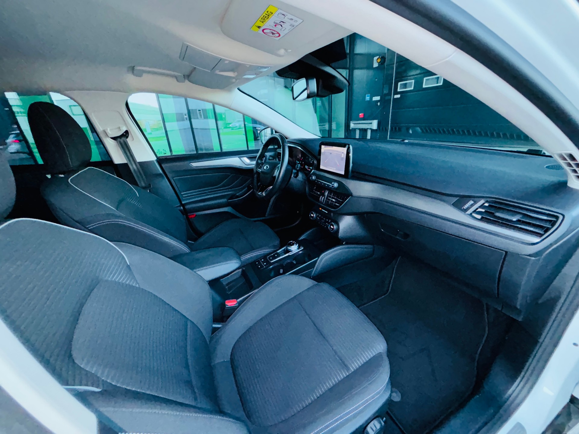 FORD Focus 2.0 TDCi Titanium Automatic-image-8