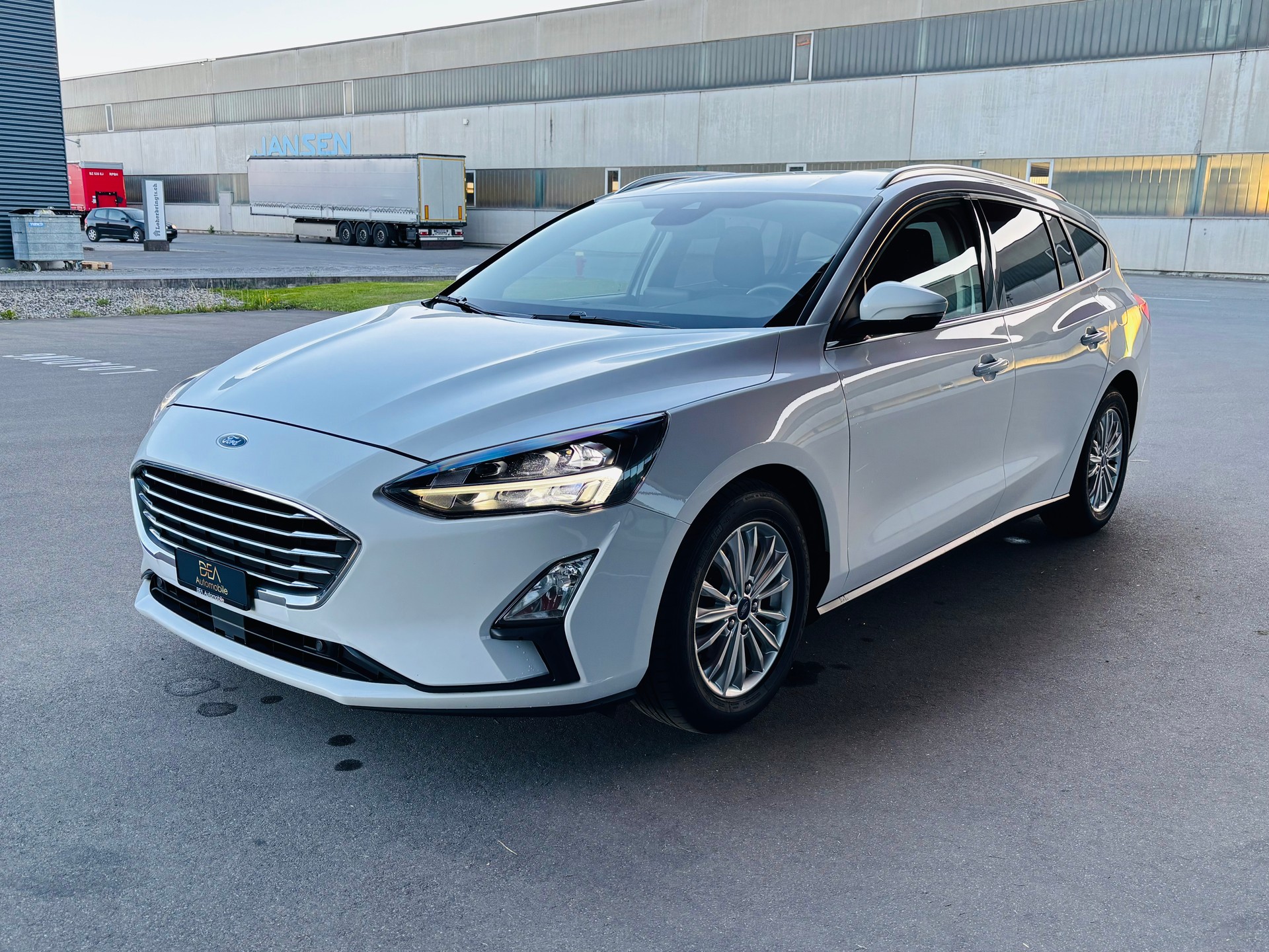 FORD Focus 2.0 TDCi Titanium Automatic-image-2