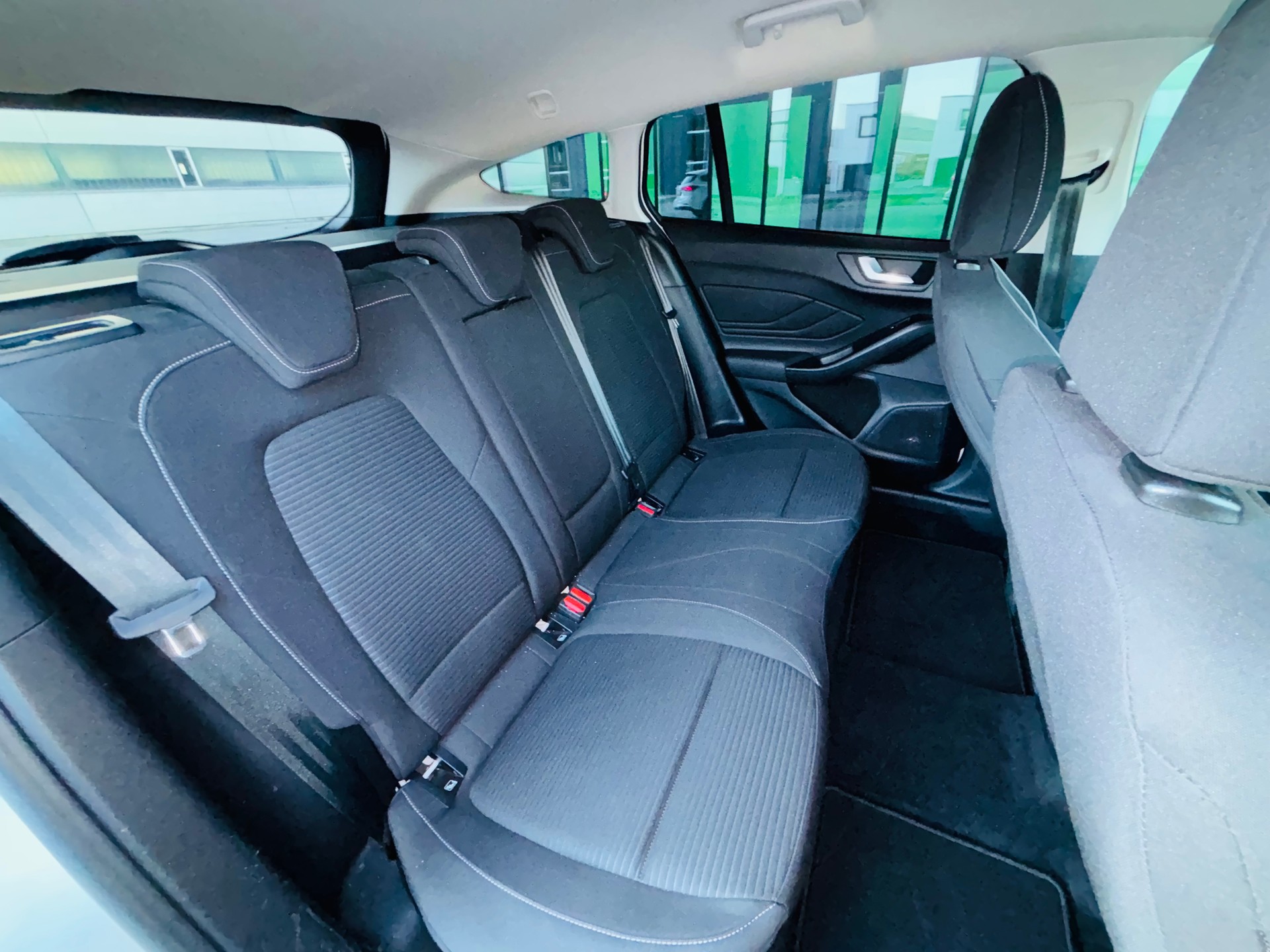 FORD Focus 2.0 TDCi Titanium Automatic-image-11