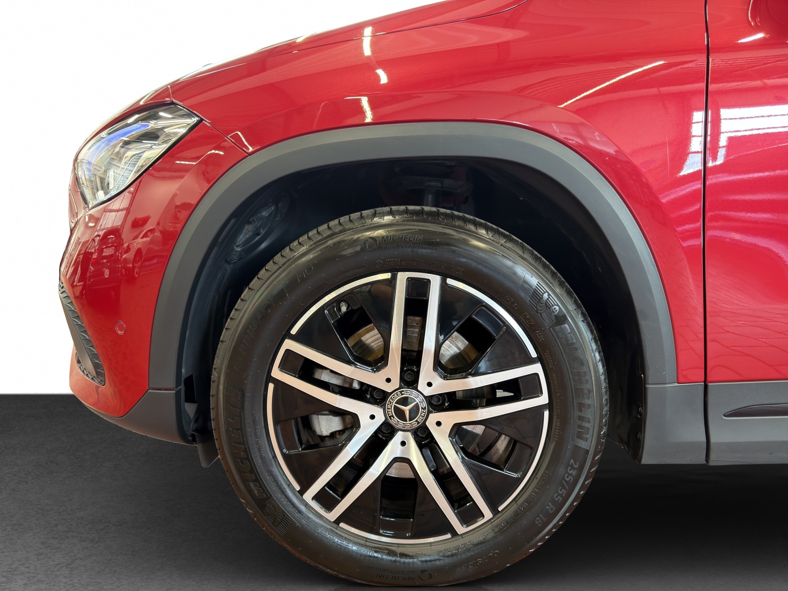 MERCEDES-BENZ GLA 200 4MATIC-image-21