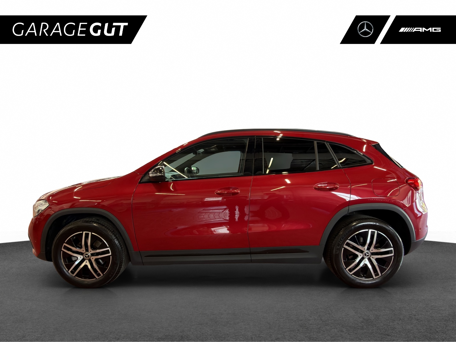 MERCEDES-BENZ GLA 200 4MATIC-showroom-element-1