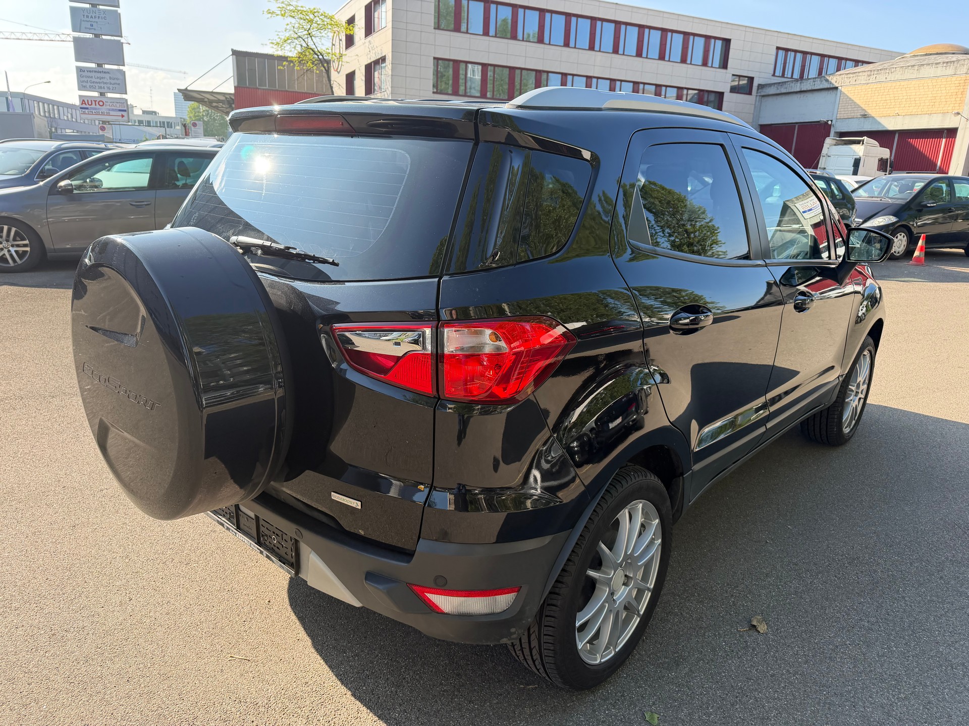 FORD EcoSport 1.0 SCTi Titanium-image-6
