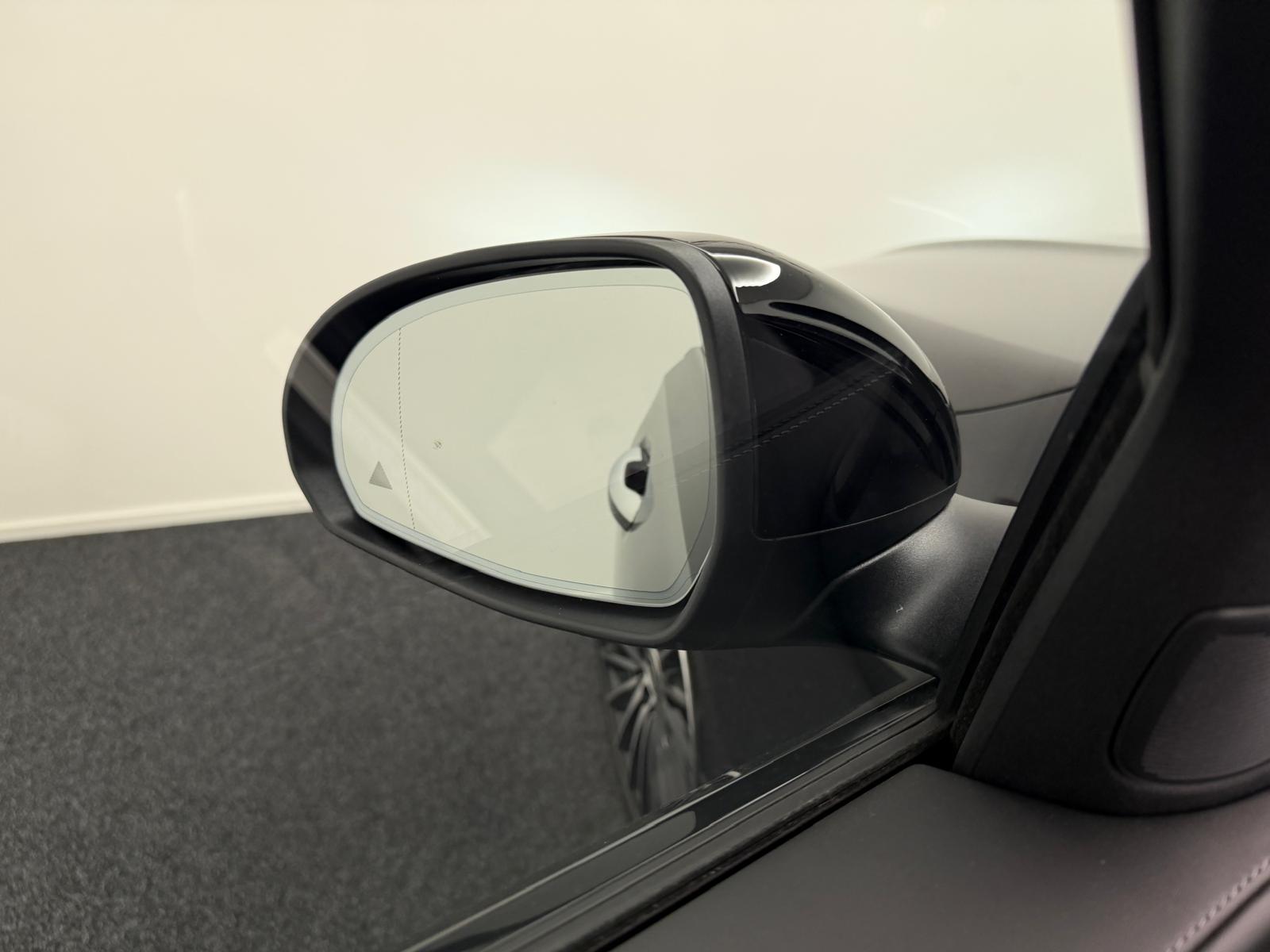 MERCEDES-BENZ C 220 d T 4 Matic-image-17