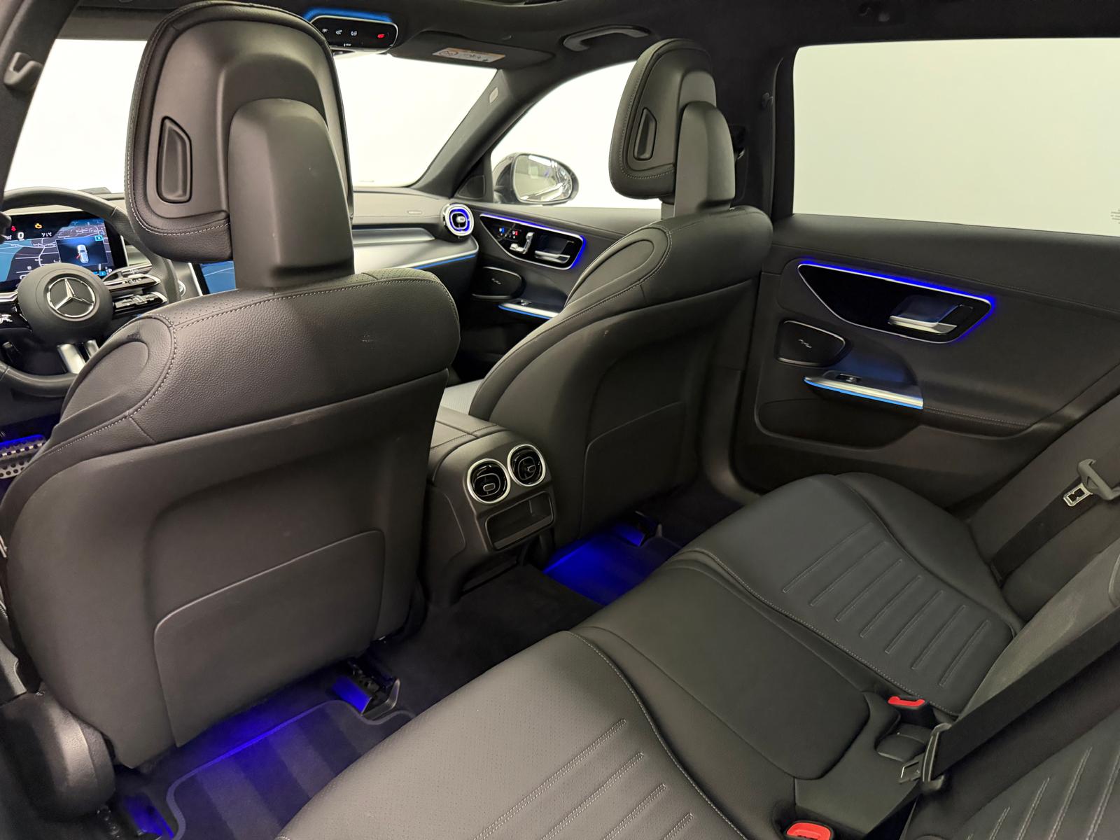 MERCEDES-BENZ C 220 d T 4 Matic-image-19
