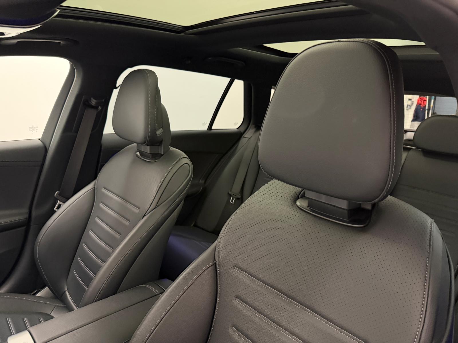MERCEDES-BENZ C 220 d T 4 Matic-image-12