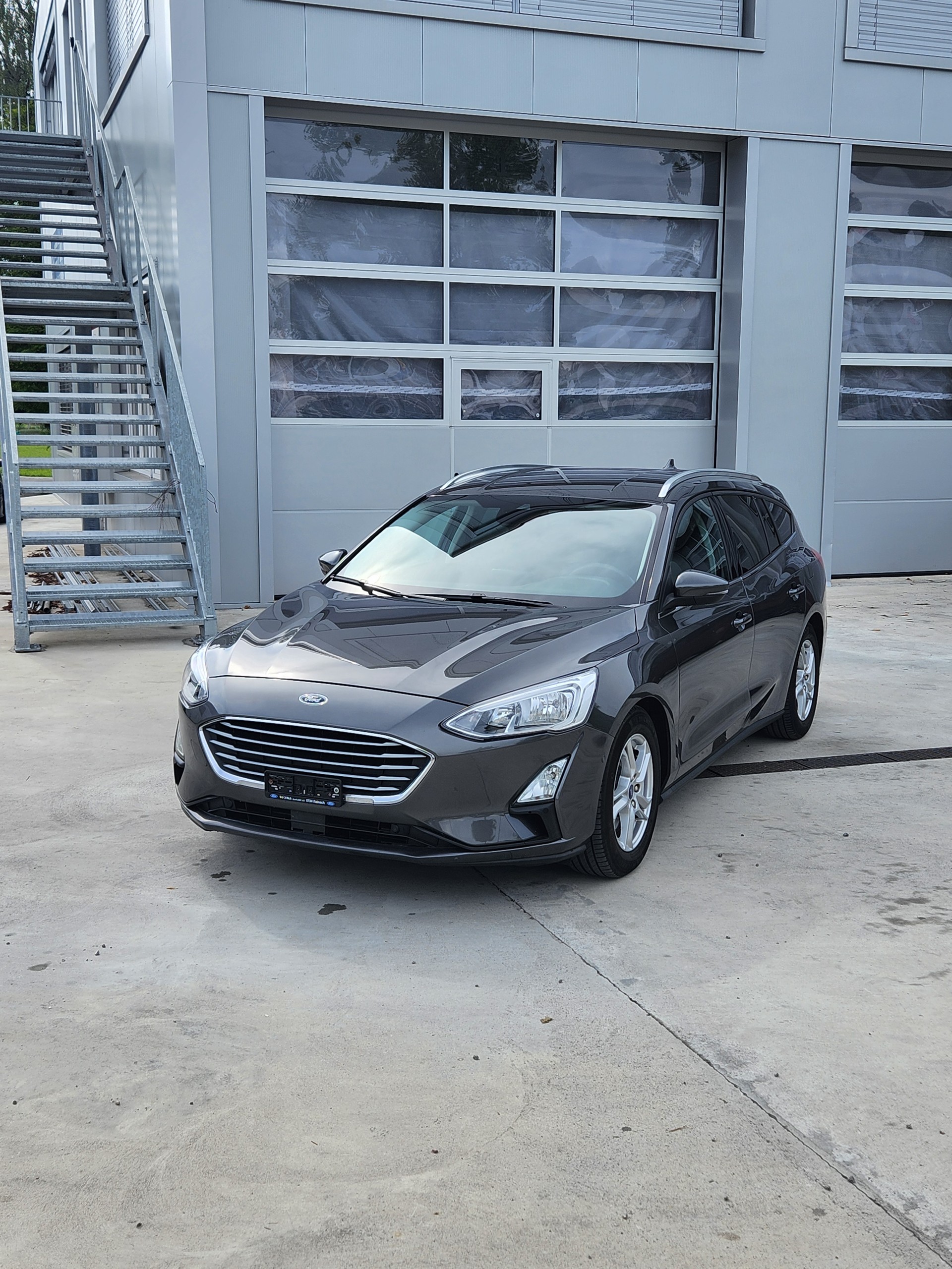 FORD Focus 1.0 SCTi Business Automatic