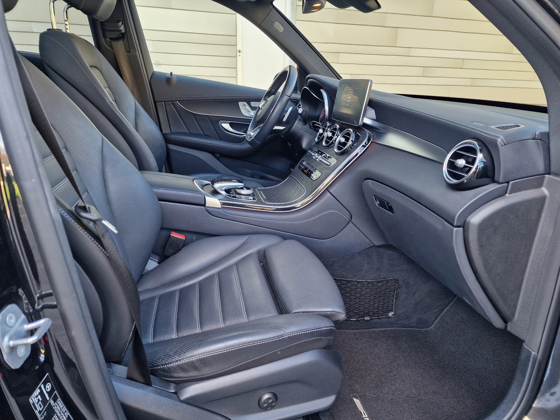 MERCEDES-BENZ GLC 43 AMG 4Matic 9G-Tronic-image-19