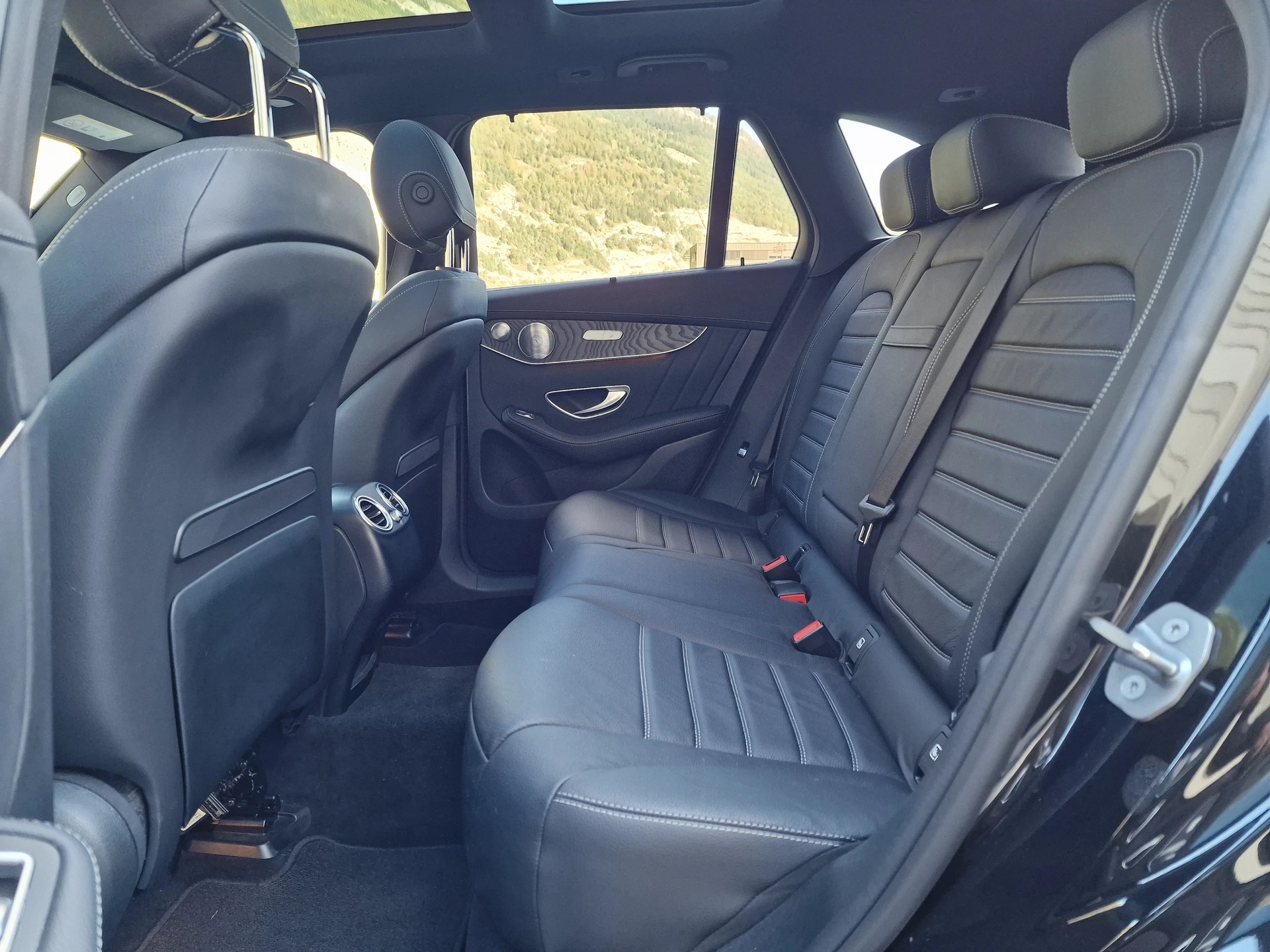 MERCEDES-BENZ GLC 43 AMG 4Matic 9G-Tronic-image-26