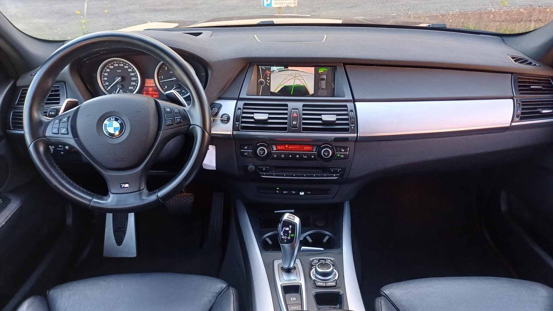 BMW X5 xDrive M50d Steptronic-image-13