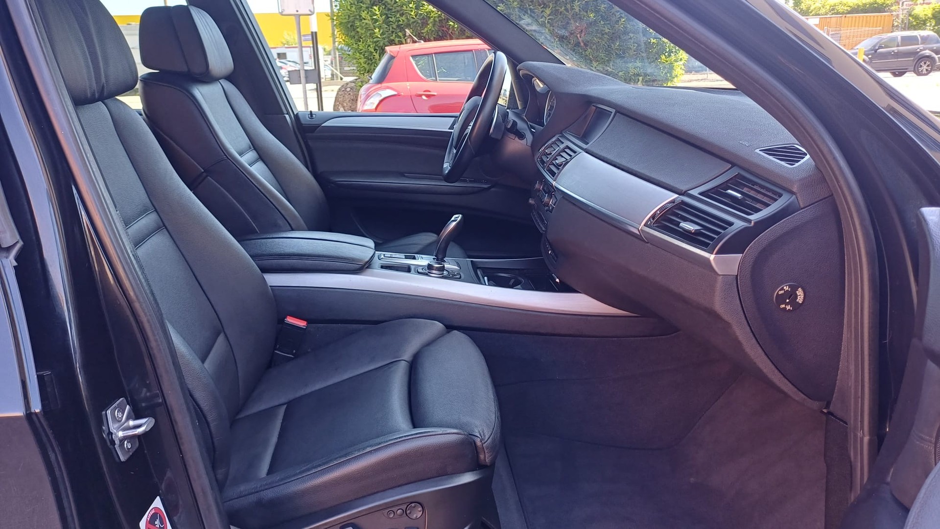 BMW X5 xDrive M50d Steptronic-image-10