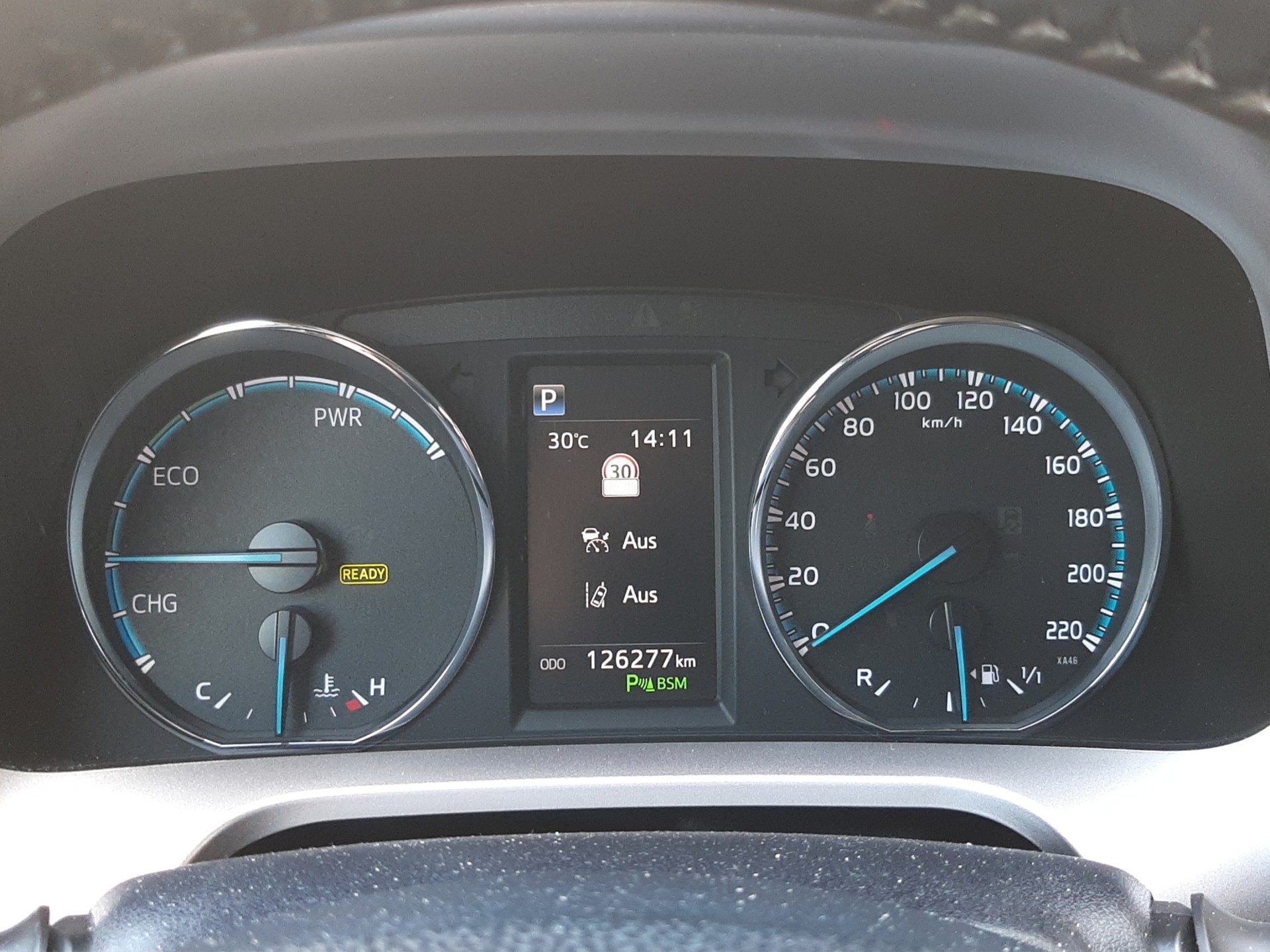 TOYOTA RAV4 2.5 HSD Premium-image-9