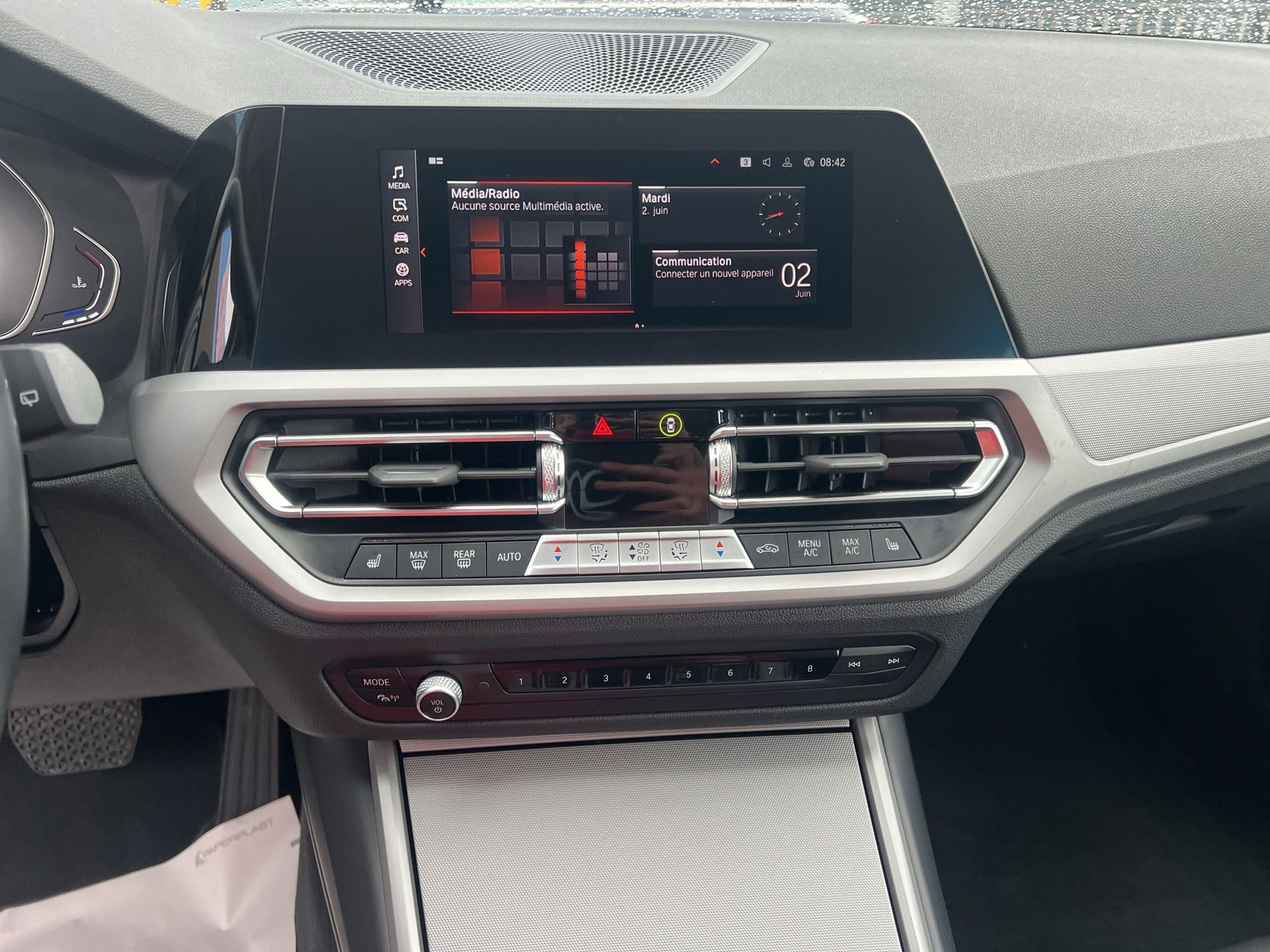 BMW 318i Touring Steptronic-image-10
