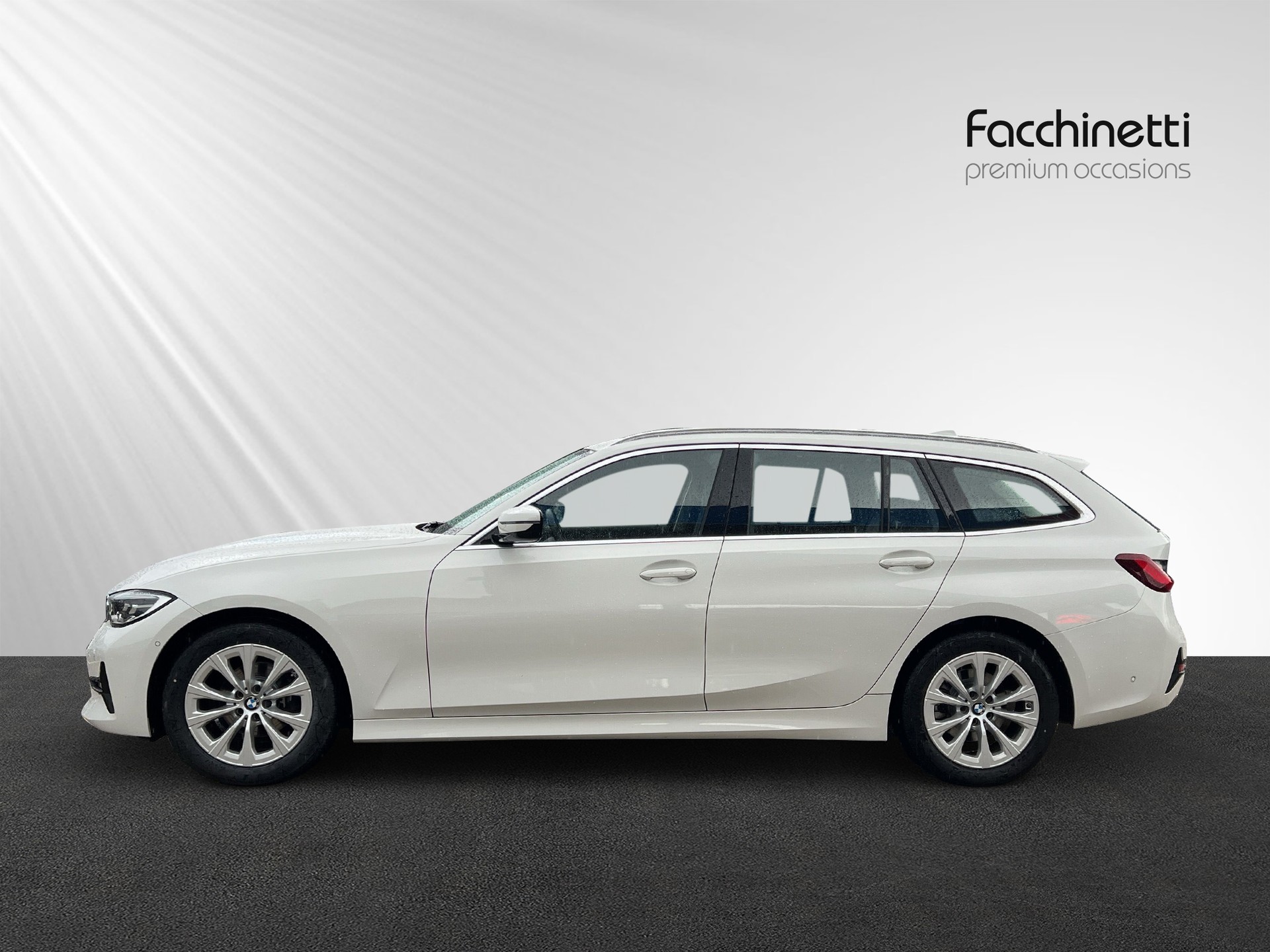 BMW 318i Touring Steptronic-showroom-element-1