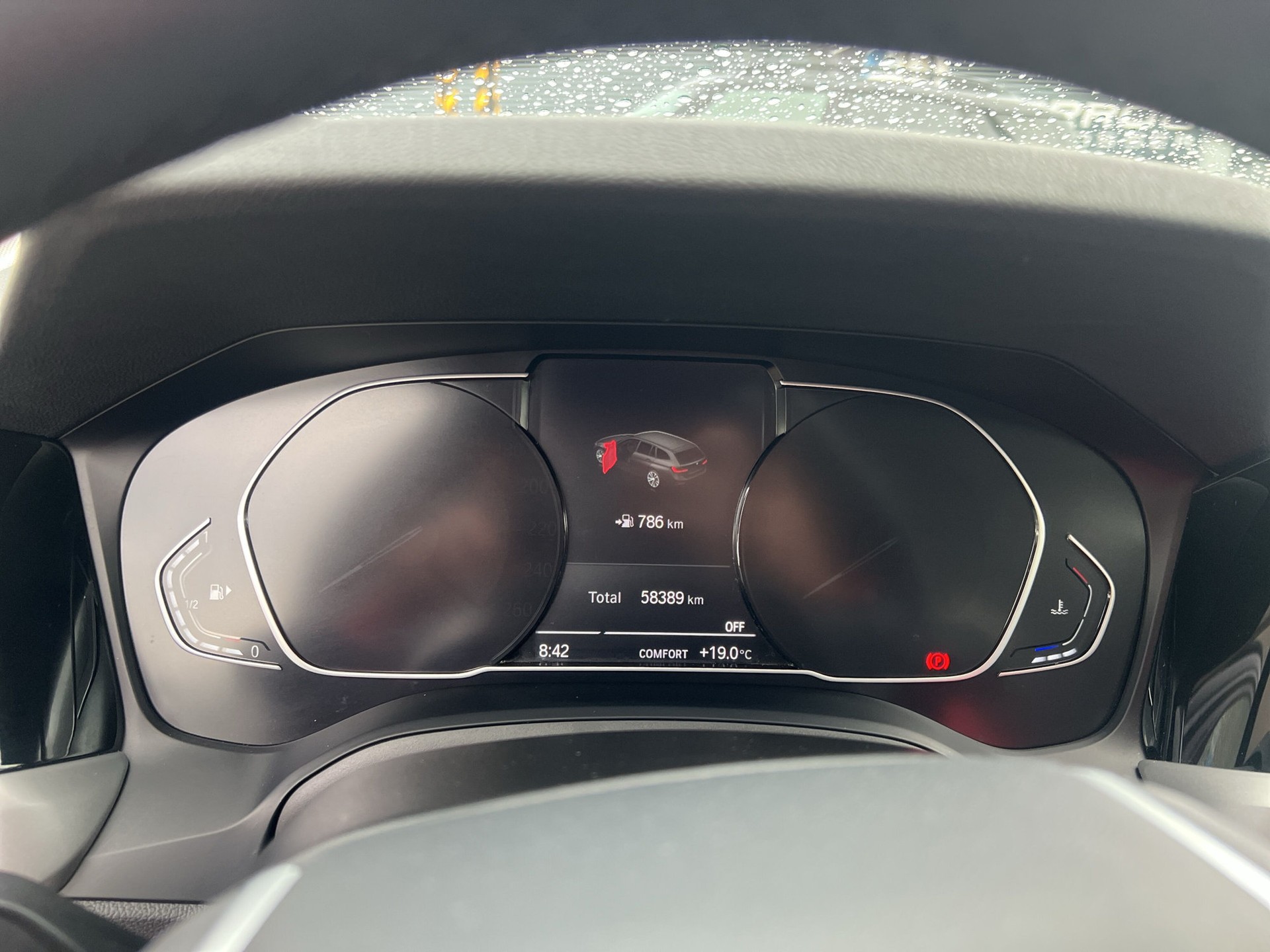 BMW 318i Touring Steptronic-image-13