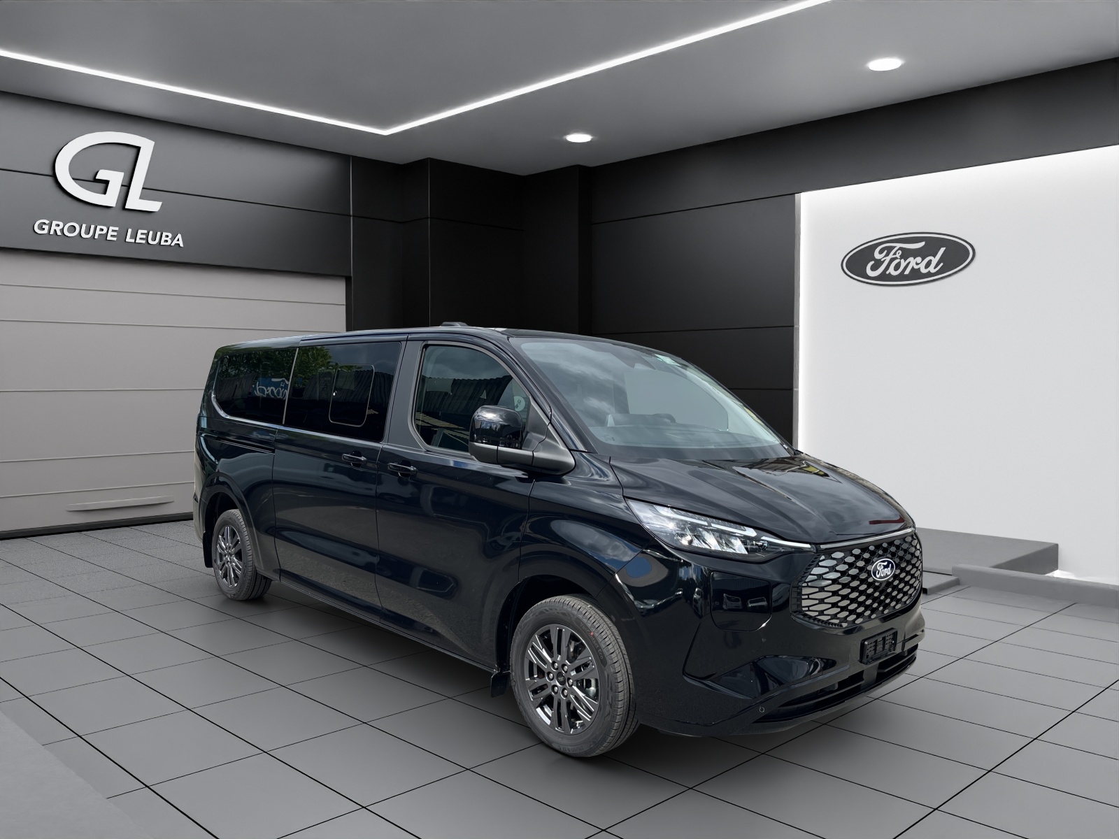 FORD Tourneo Bus 340 L2H1 65kWh Titanium
