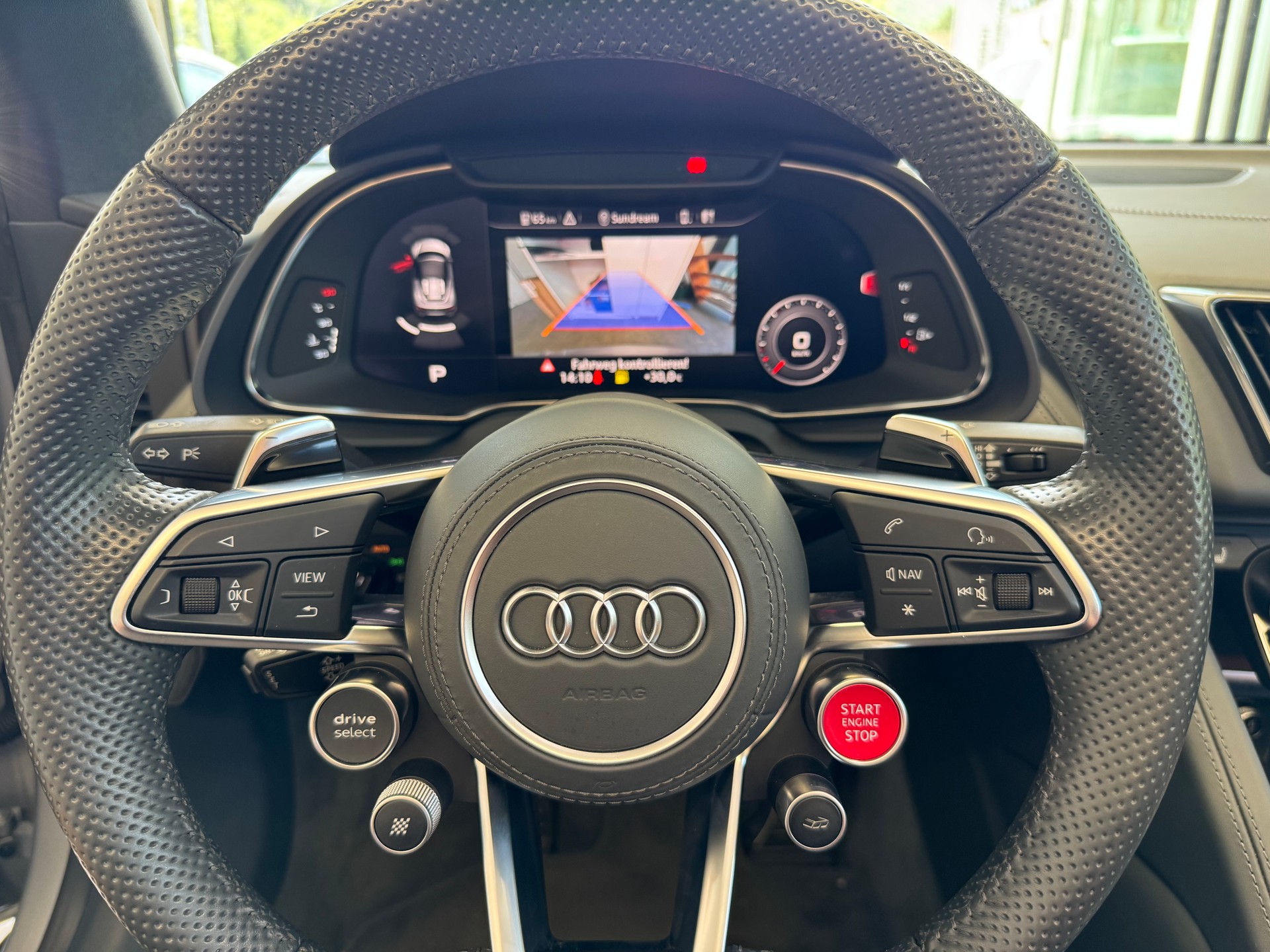 AUDI R8 Spyder 5.2 S-Tronic *NO OPF*-image-12