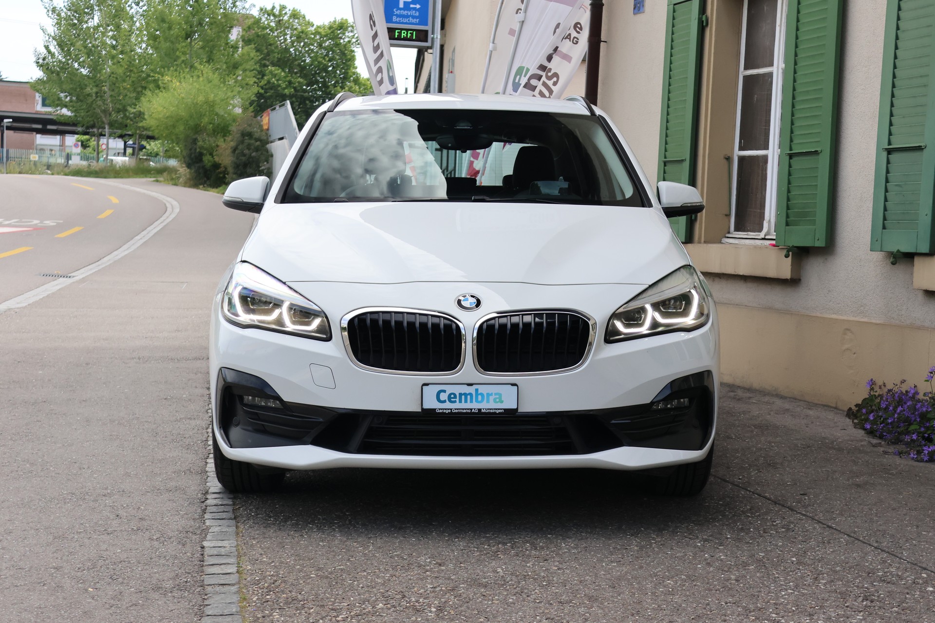 BMW 218d xDrive Active Tourer Steptronic Sport Line-showroom-element-1