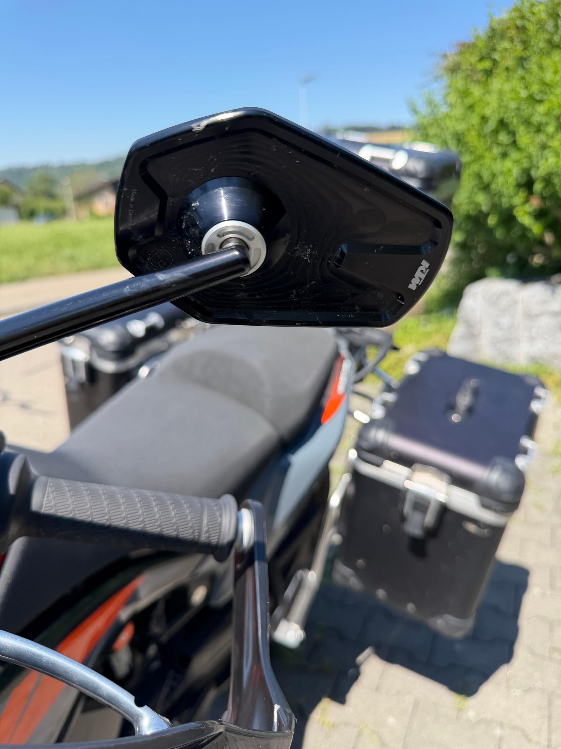 KTM 890 Adventure-image-8