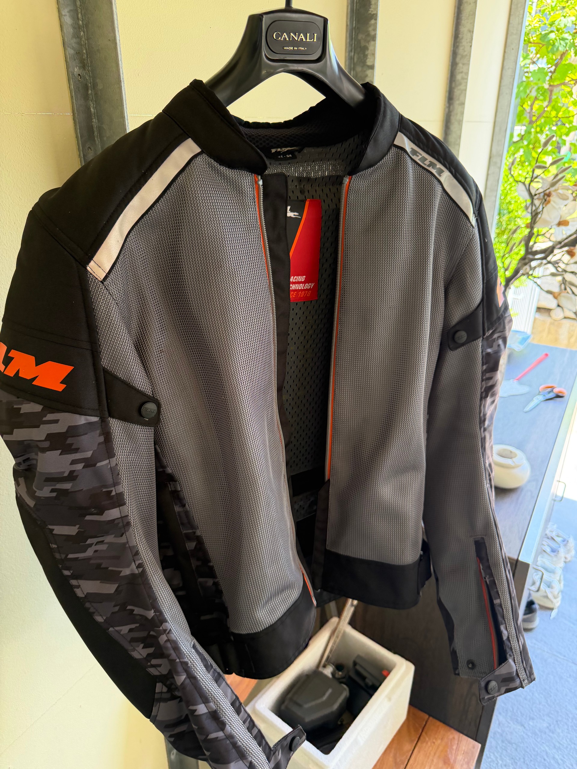 KTM 890 Adventure-image-12