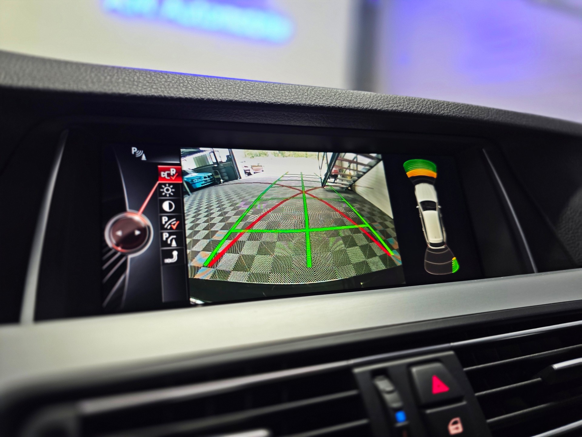 BMW 525d Touring xDrive Steptronic-image-22