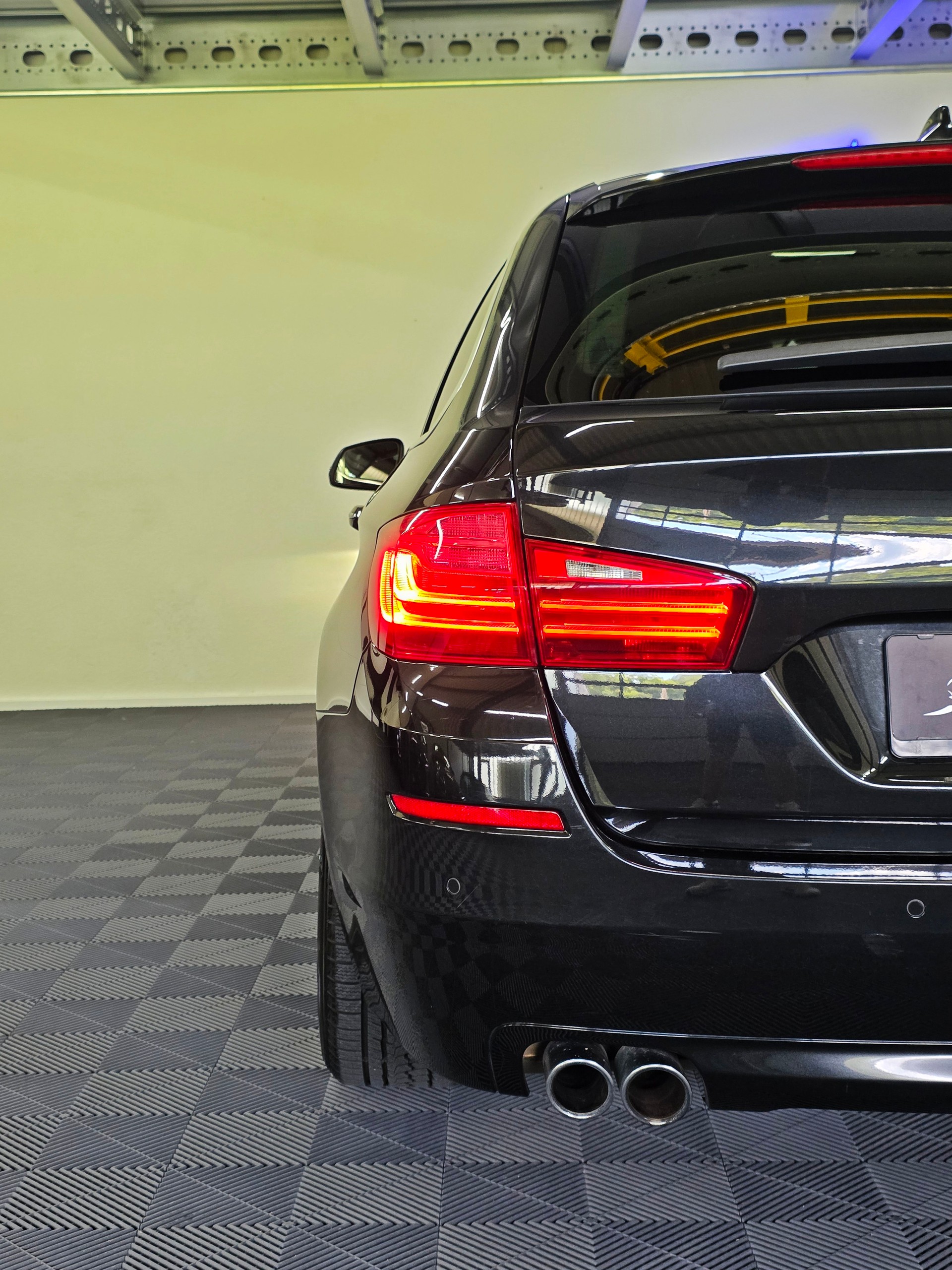 BMW 525d Touring xDrive Steptronic-image-7