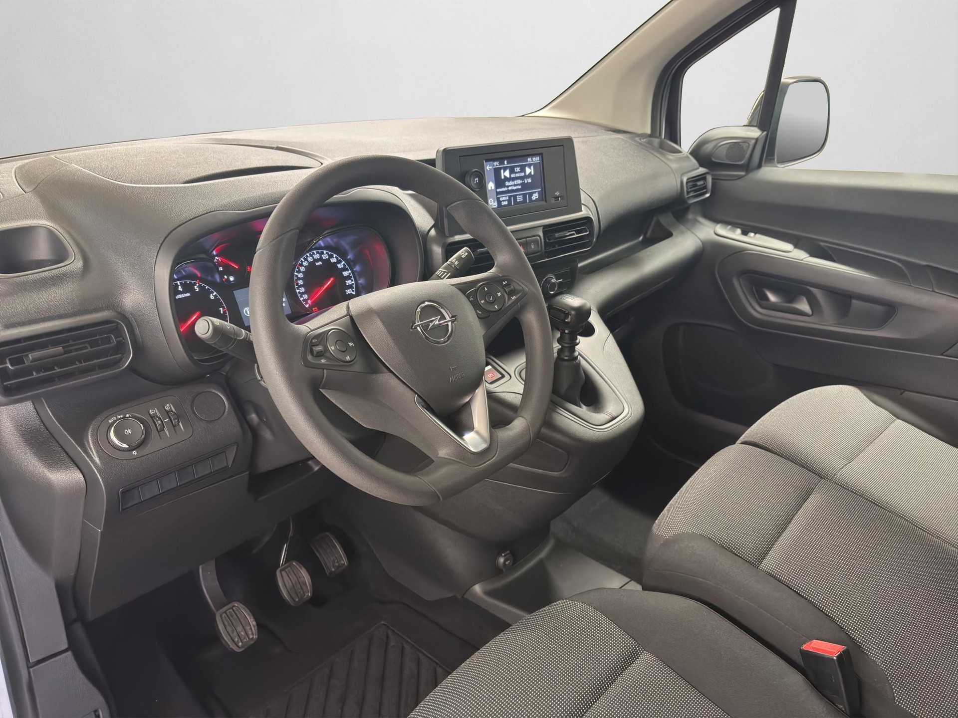 OPEL Combo Cargo 2.4 t 1.5 D S/S-image-9