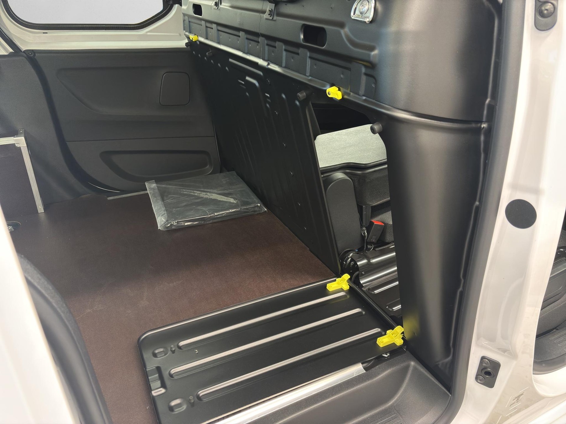 OPEL Combo Cargo 2.4 t 1.5 D S/S-image-13