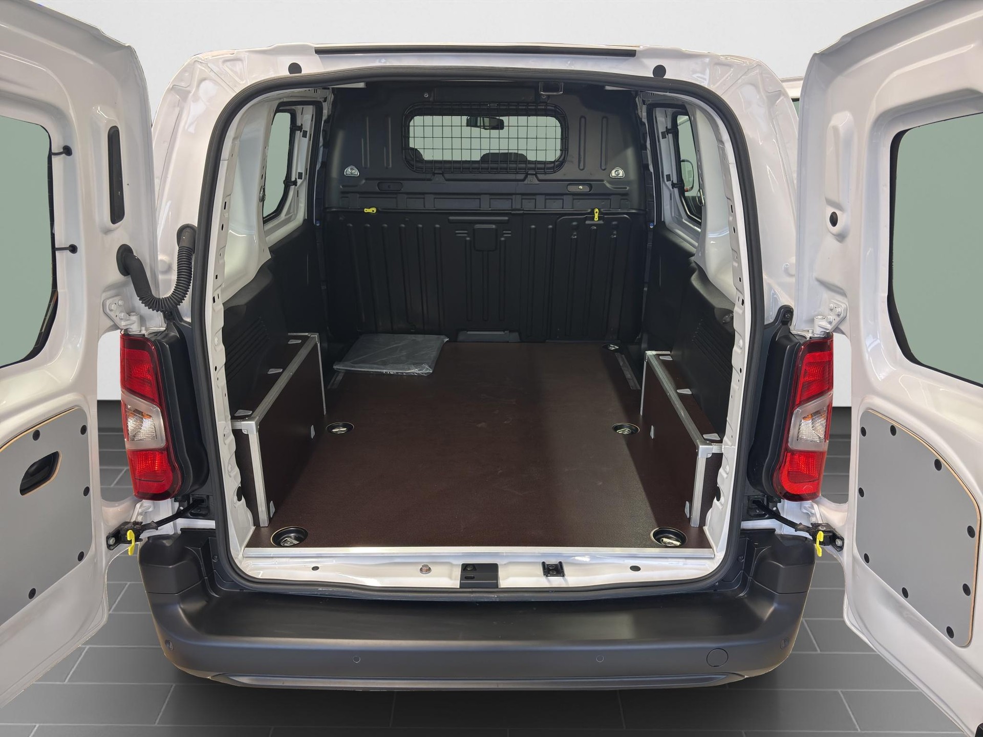 OPEL Combo Cargo 2.4 t 1.5 D S/S-image-15